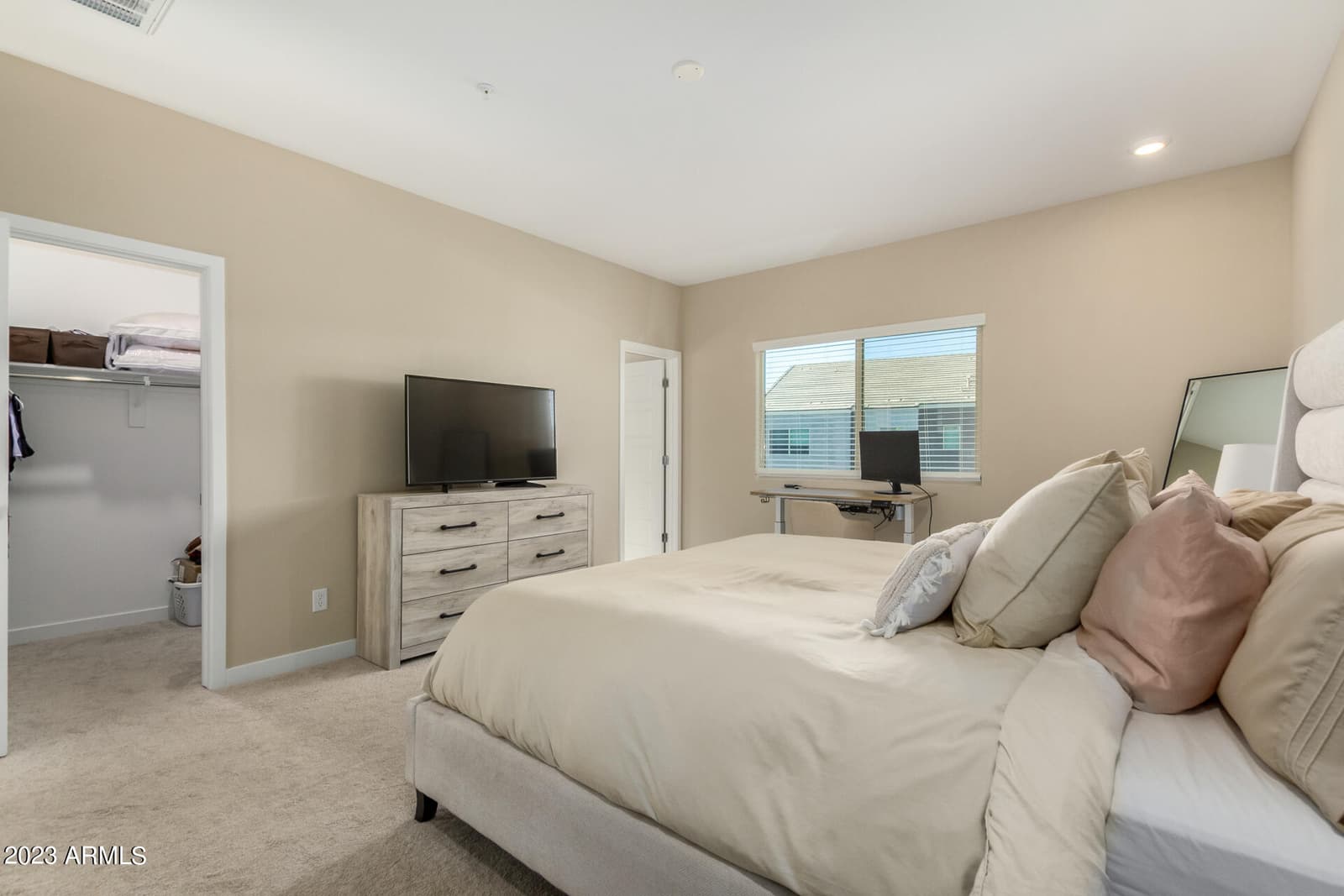 2268 W LAURIE Lane, Phoenix, AZ 85021 — photo 15 of 34
