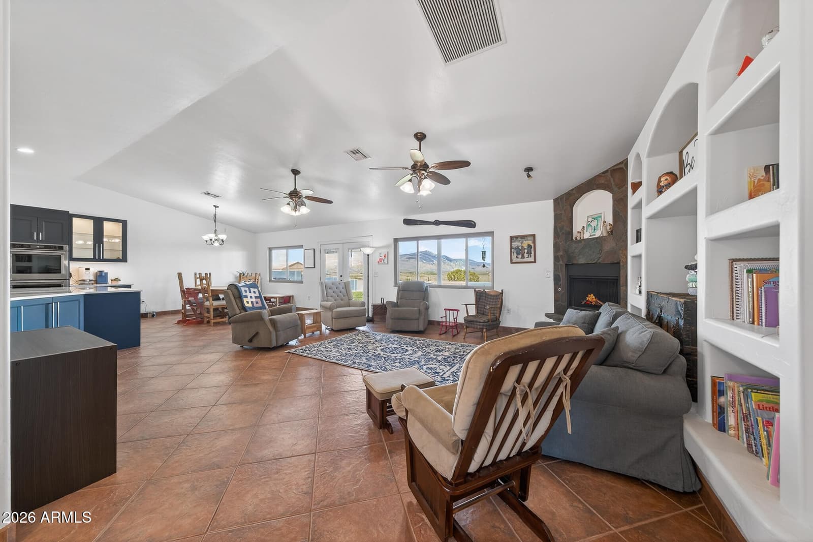 3298 W MONTE VISTA Trail, Benson, AZ 85602 — photo 4 of 34