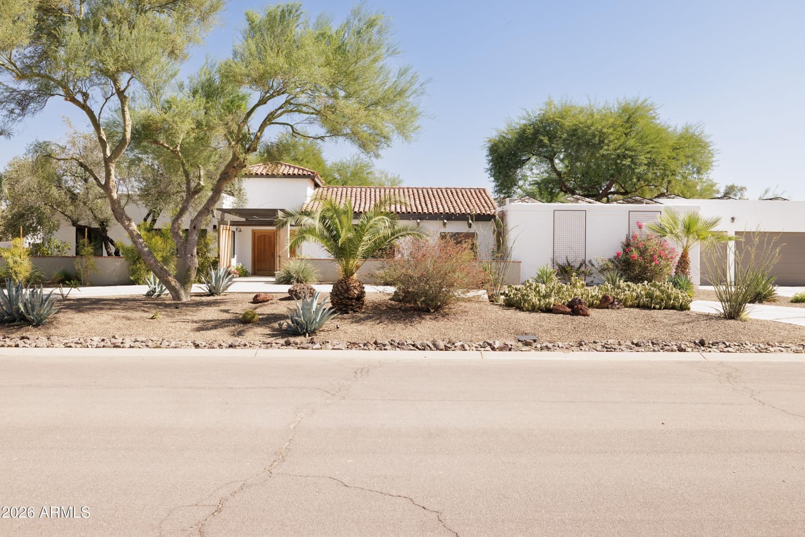 9803 N 65TH Place, Paradise Valley, AZ 85253 — photo 2 of 46