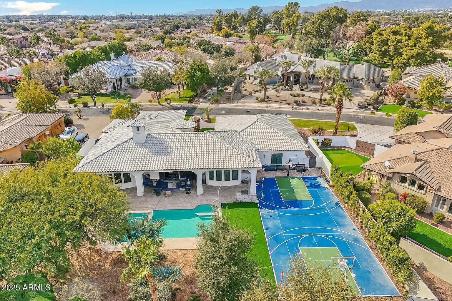 351 N Cloverfield Circle, Litchfield Park, AZ 85340 — photo 3 of 41