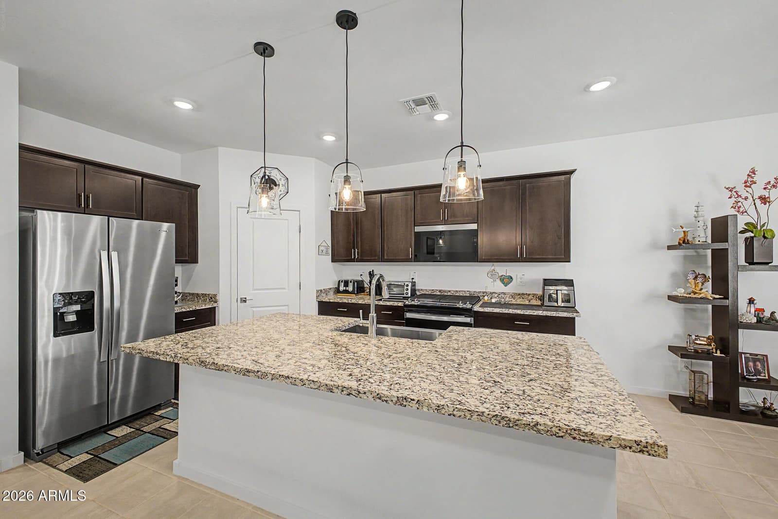 16014 W DESERT HOLLOW Drive, Surprise, AZ 85387 — photo 19 of 53