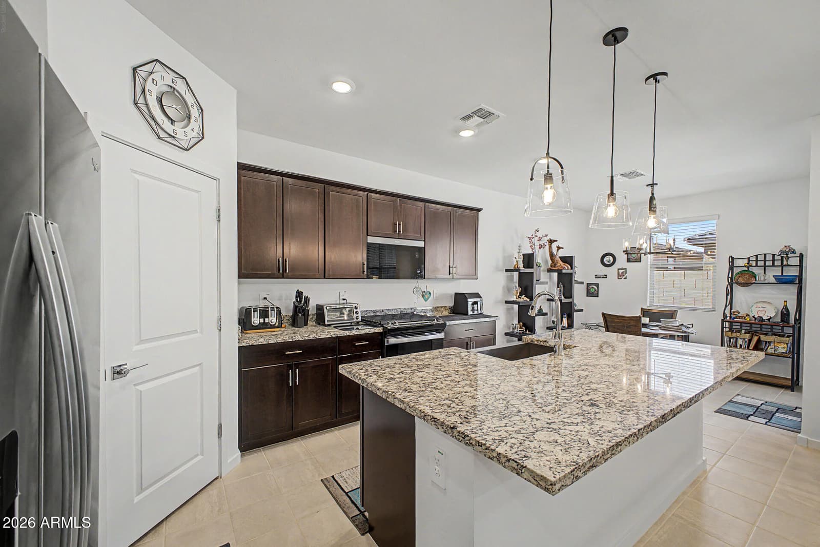 16014 W DESERT HOLLOW Drive, Surprise, AZ 85387 — photo 21 of 53