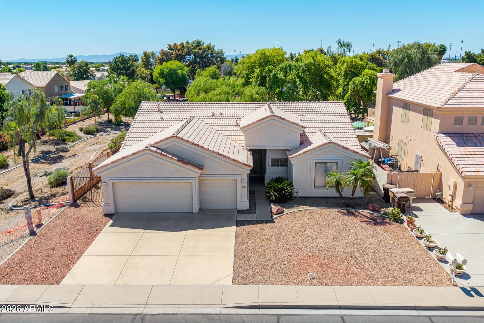 15842 N 76th Lane, Peoria, AZ 85382