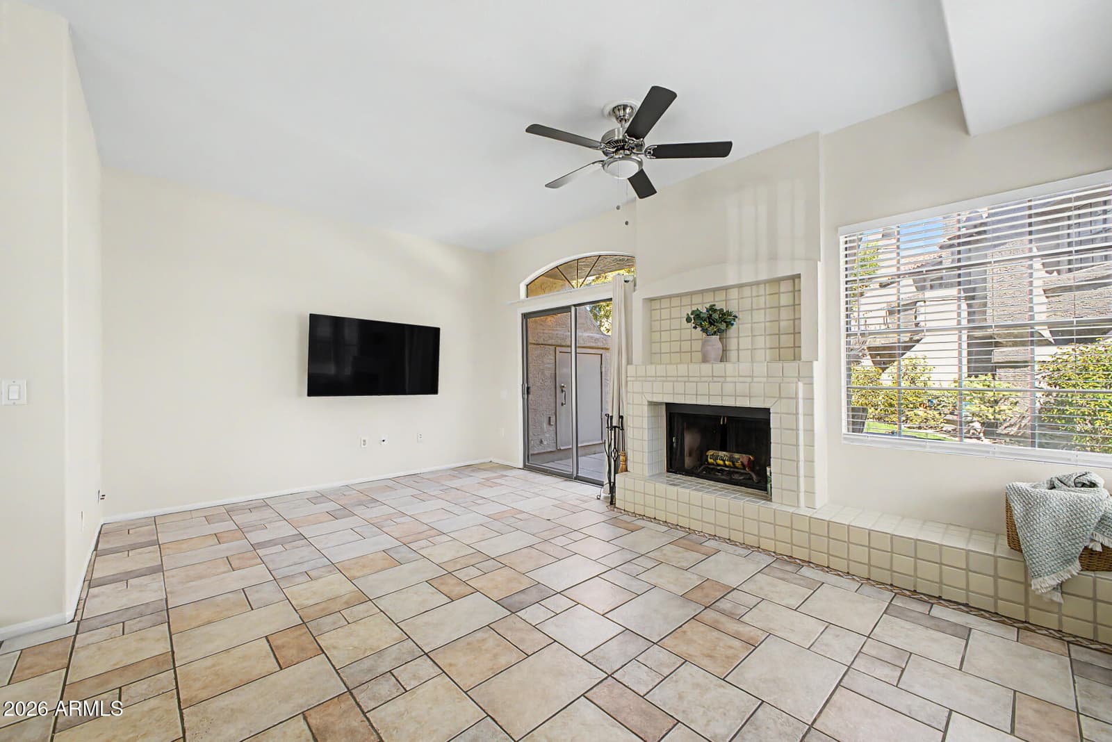 10017 E Mountain View Road 1045, Scottsdale, AZ 85258 — photo 11 of 36