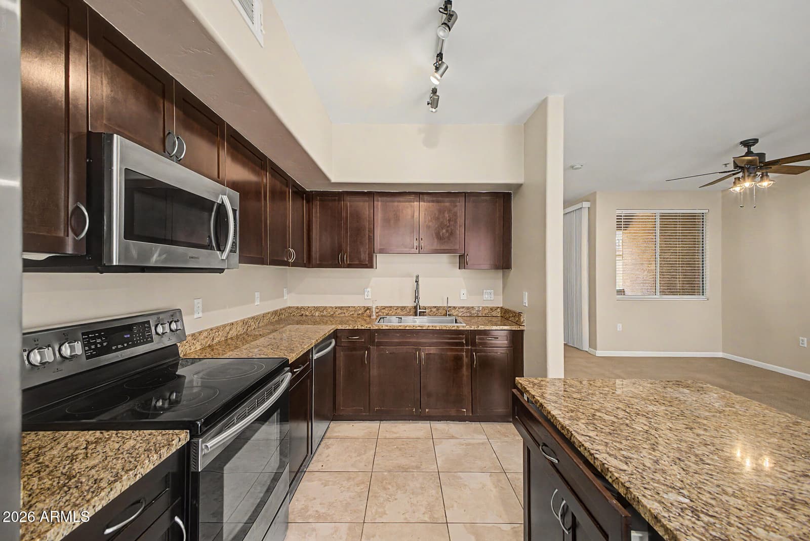 1920 E BELL Road 1173, Phoenix, AZ 85022 — photo 9 of 33