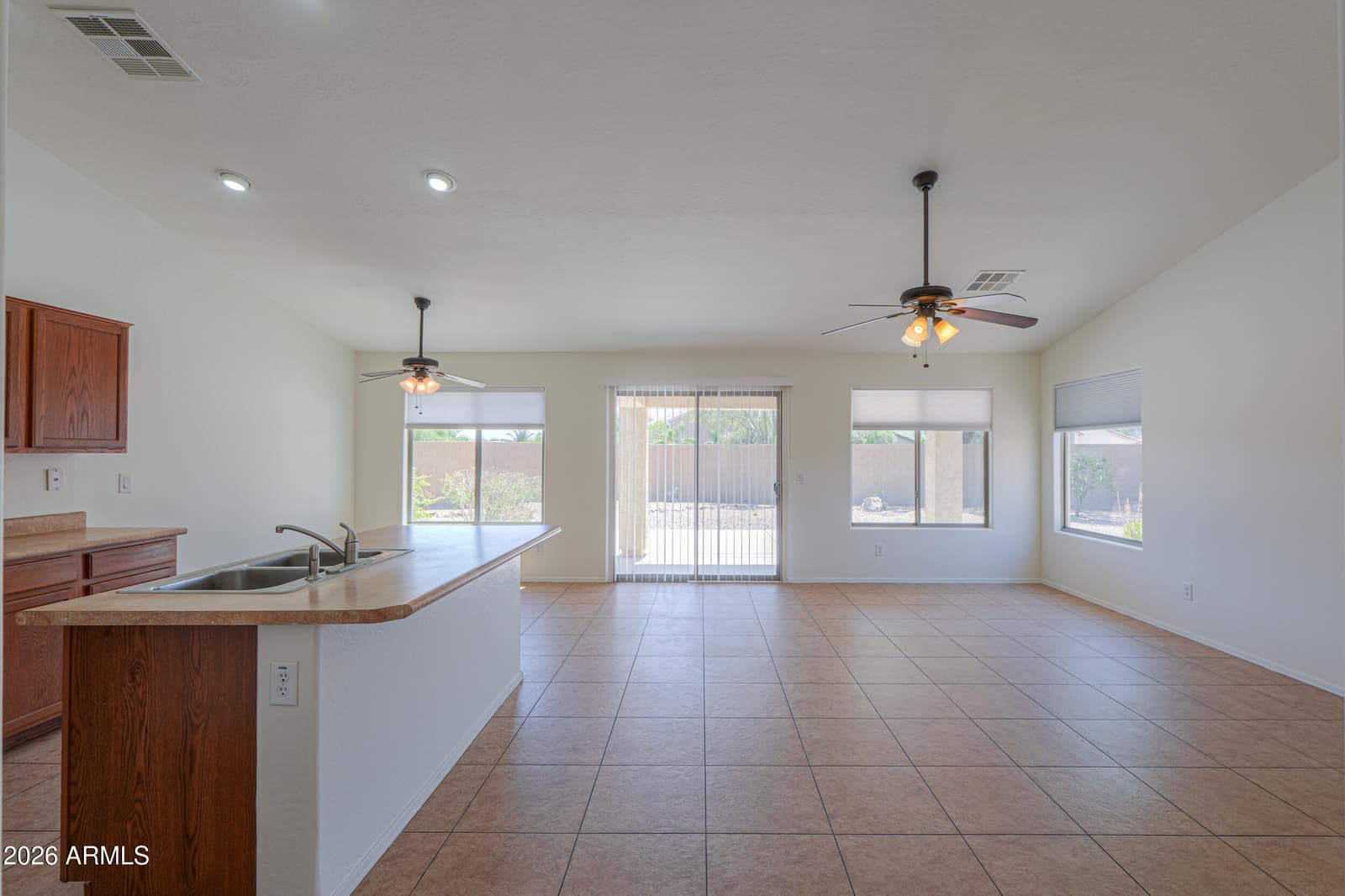 1499 E ANNA Drive, Casa Grande, AZ 85122 — photo 5 of 50