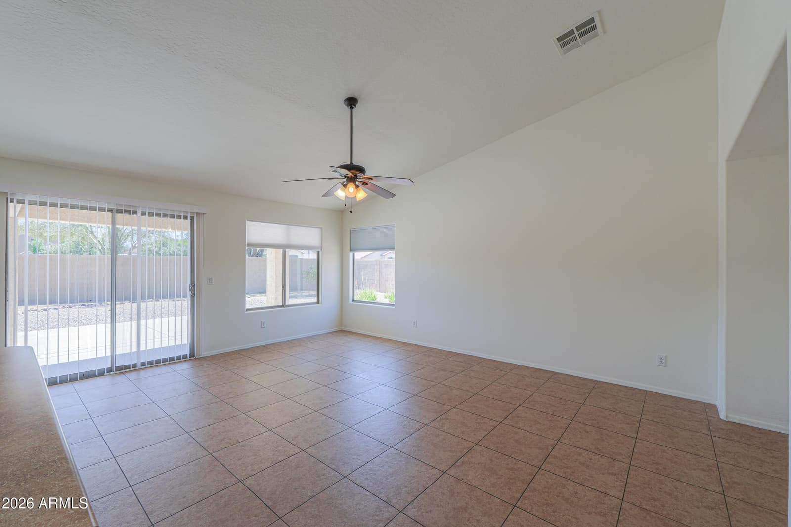 1499 E ANNA Drive, Casa Grande, AZ 85122 — photo 6 of 50