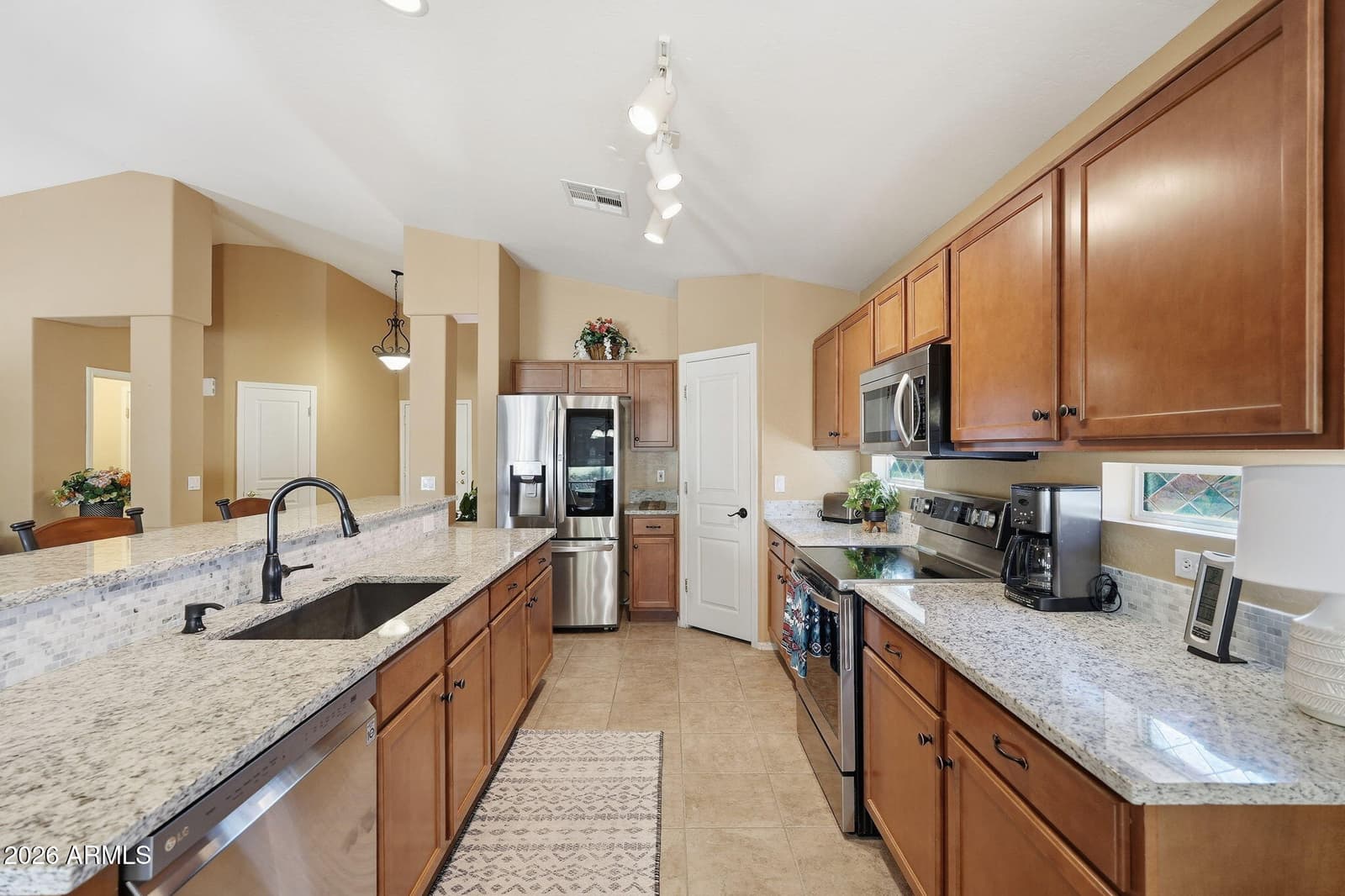 77 N Montoro Lane, Casa Grande, AZ 85194 — photo 9 of 26