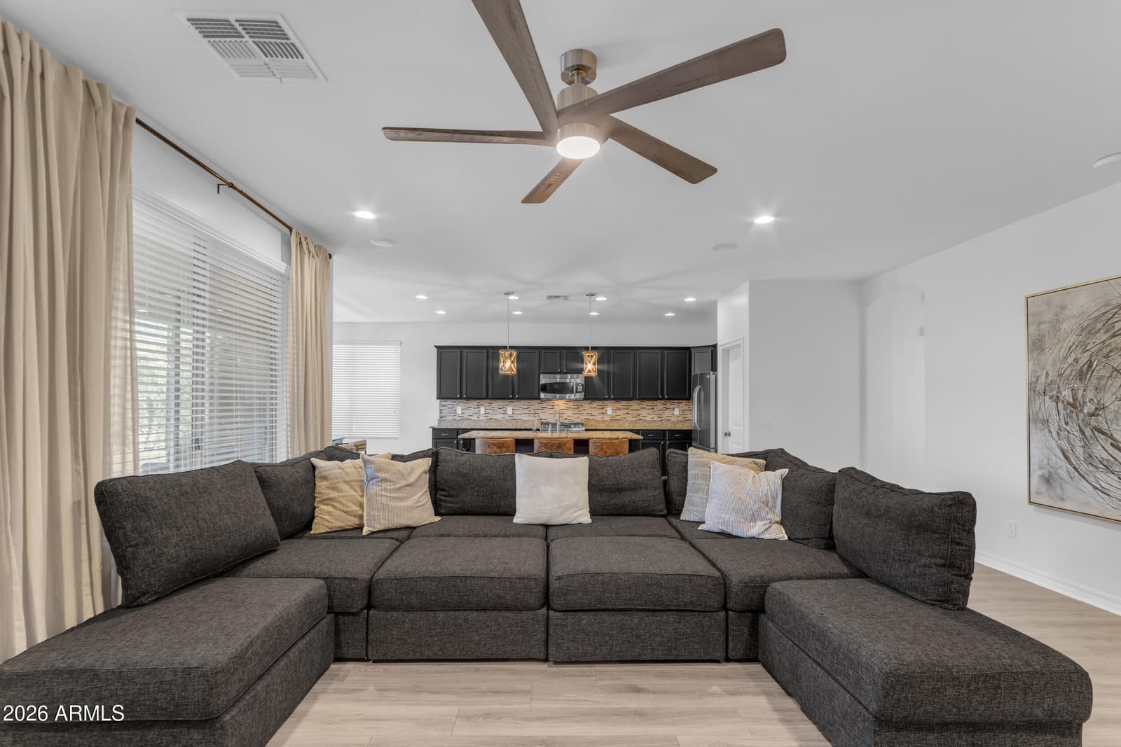 2546 E CAROB Drive, Gilbert, AZ 85298 — photo 14 of 62