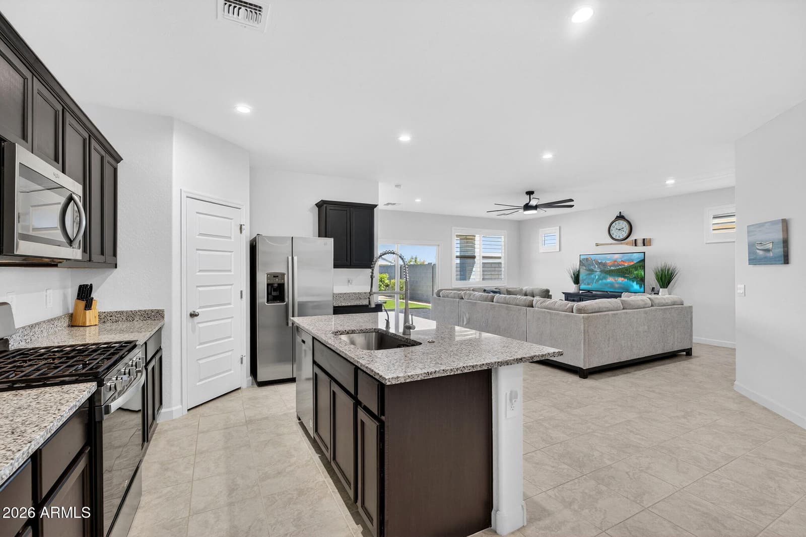 9871 S Palo Verde Drive, Apache Junction, AZ 85120 — photo 8 of 73
