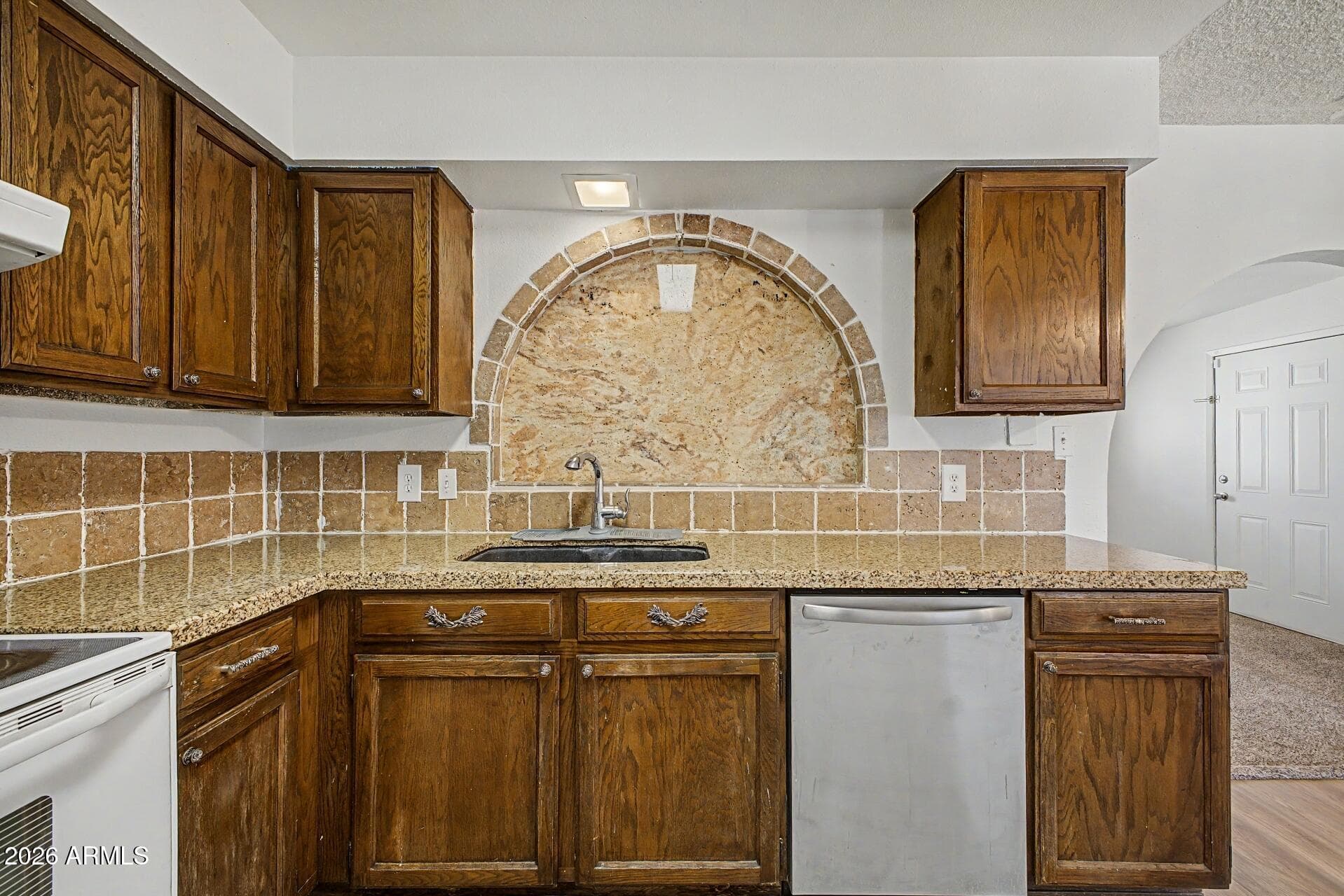 2355 W PAMPA Avenue, Mesa, AZ 85202 — photo 14 of 27