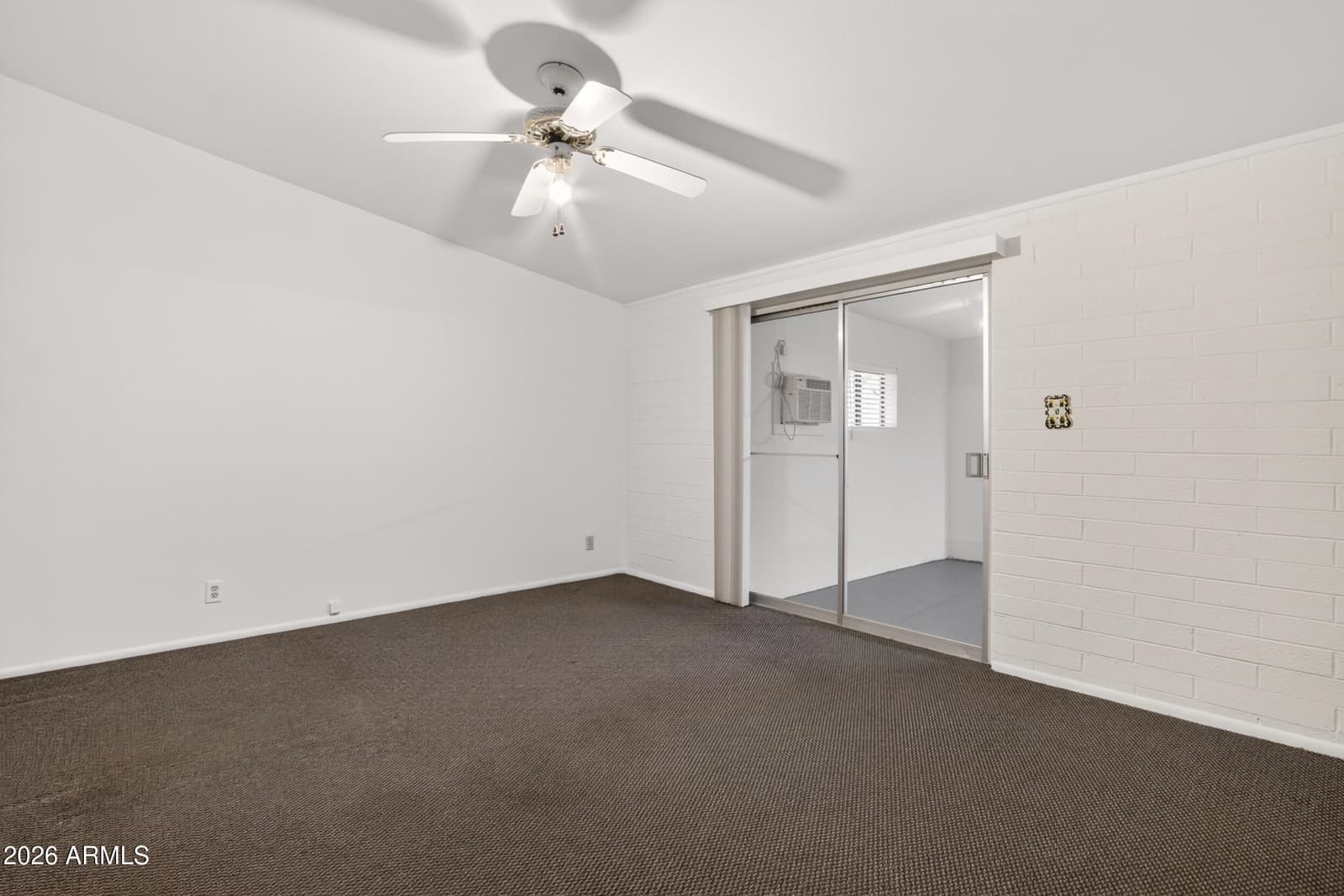 10582 W OAKMONT Drive, Sun City, AZ 85351 — photo 16 of 67