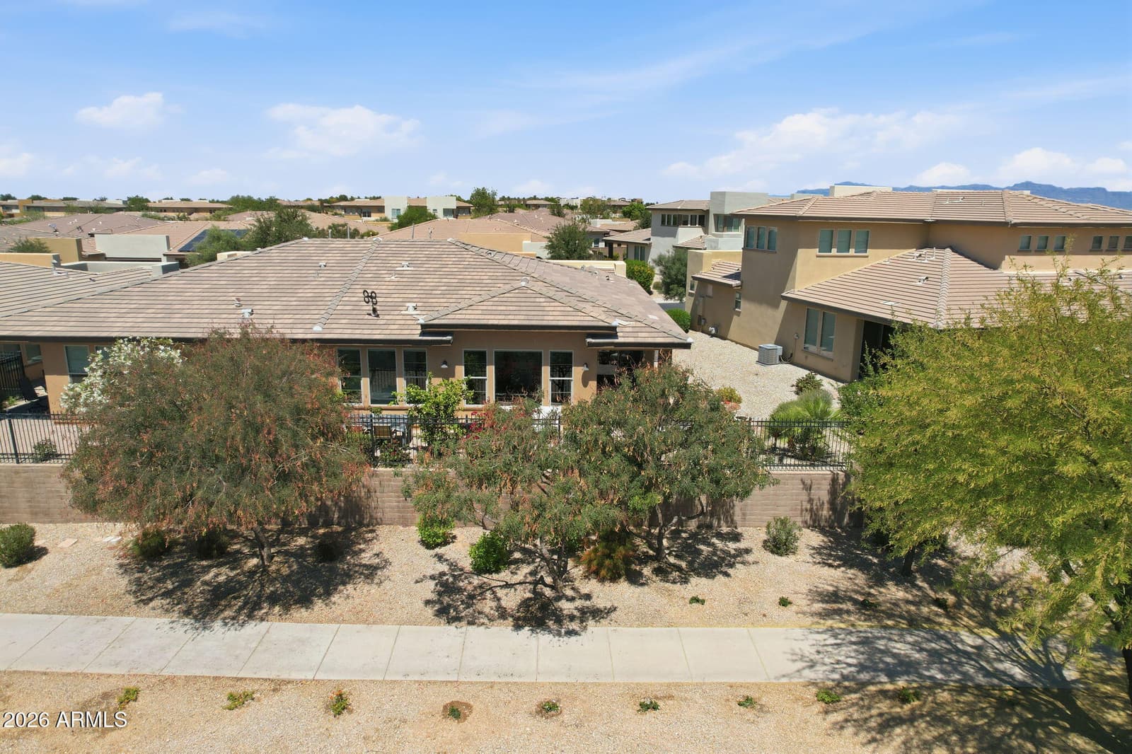 905 E COBBLE STONE Drive, Queen Creek, AZ 85140 — photo 7 of 61