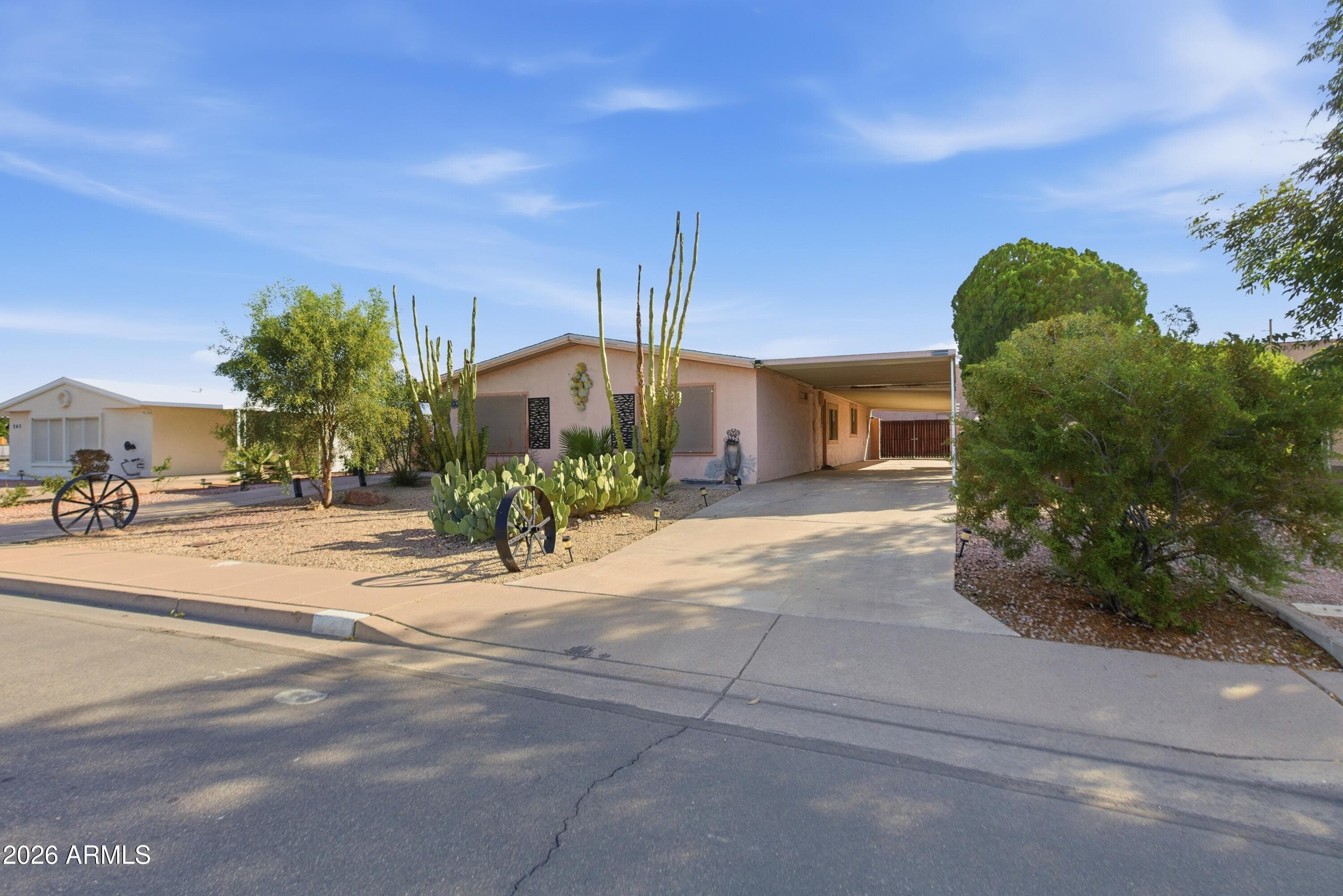 349 S ALVARO Circle, Mesa, AZ 85206 — photo 6 of 41