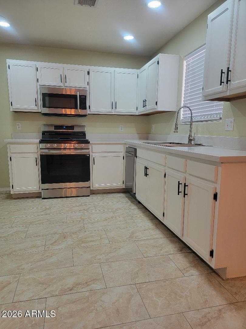 610 W COOLIDGE Avenue, Coolidge, AZ 85128 — photo 2 of 37