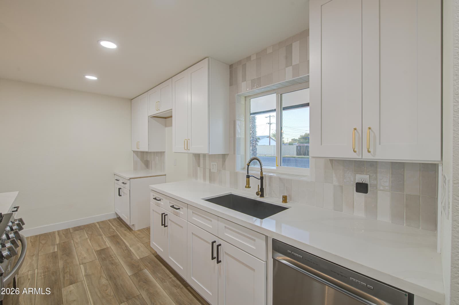 3801 W MONTEBELLO Avenue, Phoenix, AZ 85019 — photo 16 of 42
