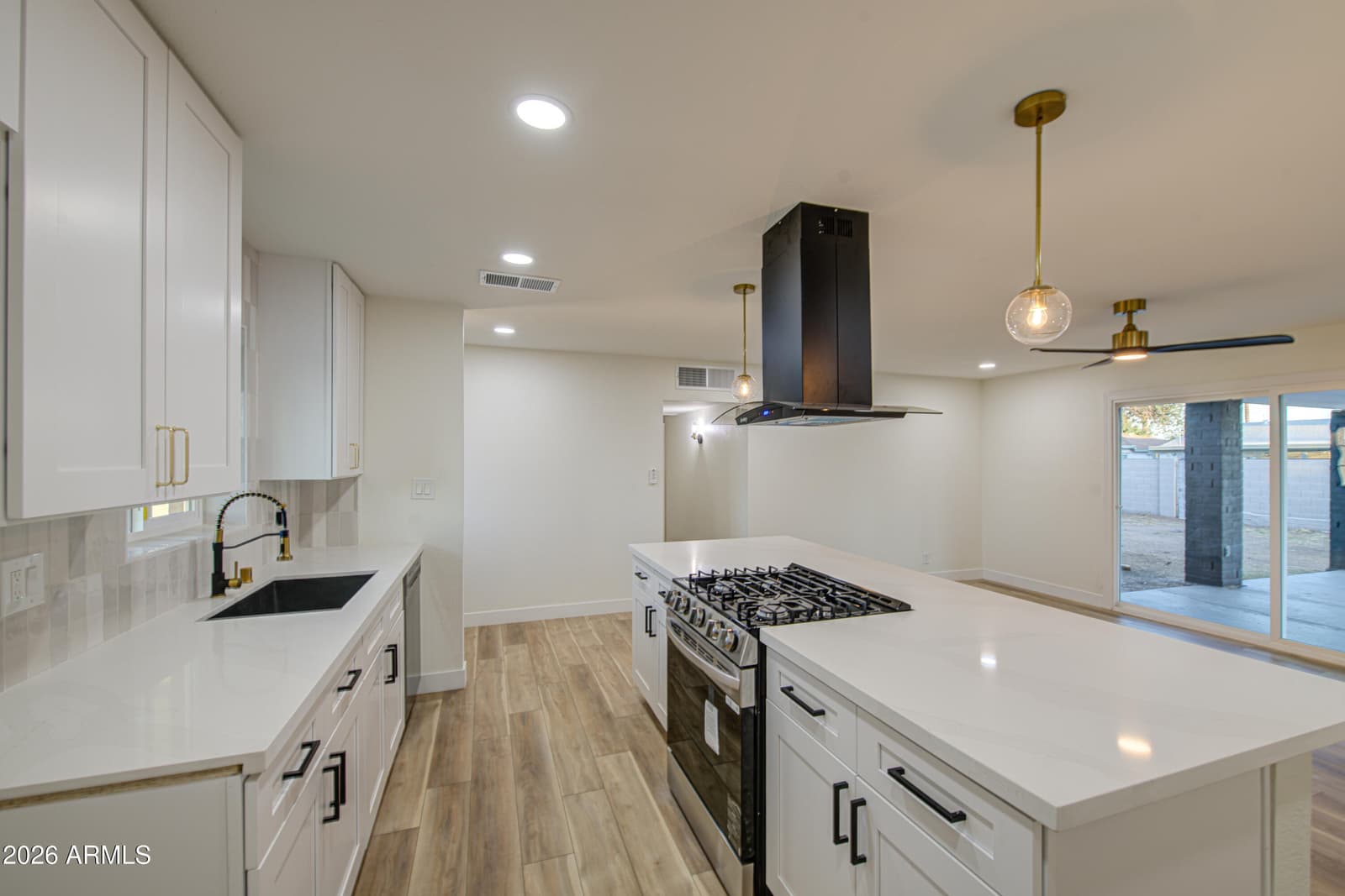 3801 W MONTEBELLO Avenue, Phoenix, AZ 85019 — photo 17 of 42