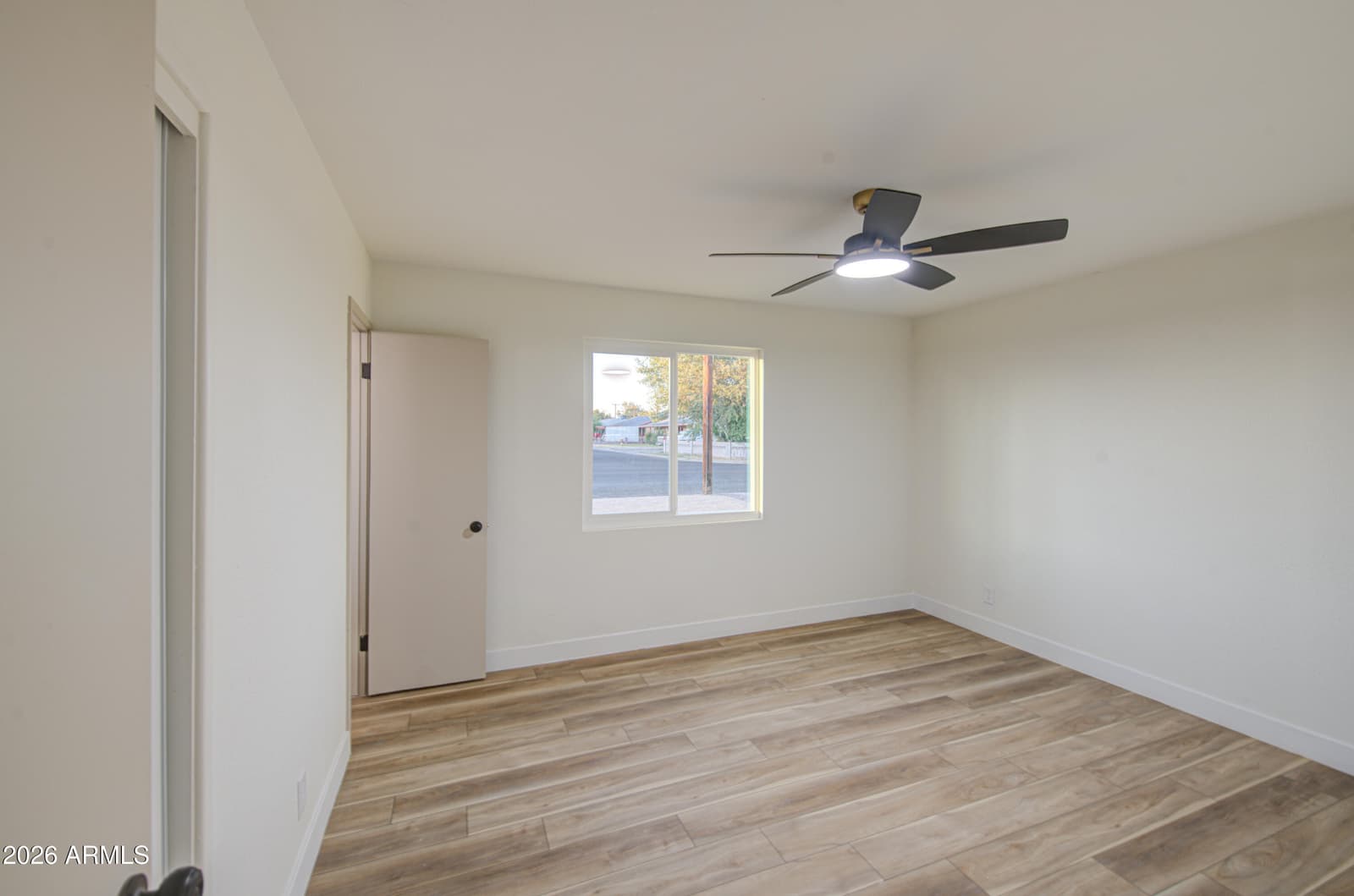 3801 W MONTEBELLO Avenue, Phoenix, AZ 85019 — photo 9 of 42