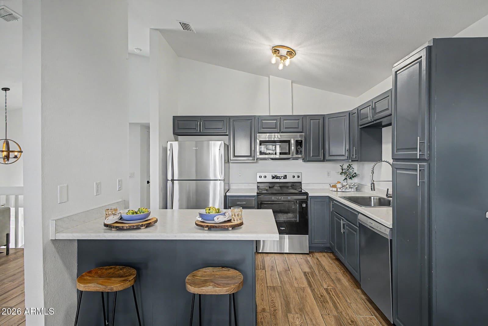 4021 E Amberwood Drive, Phoenix, AZ 85048 — photo 12 of 36