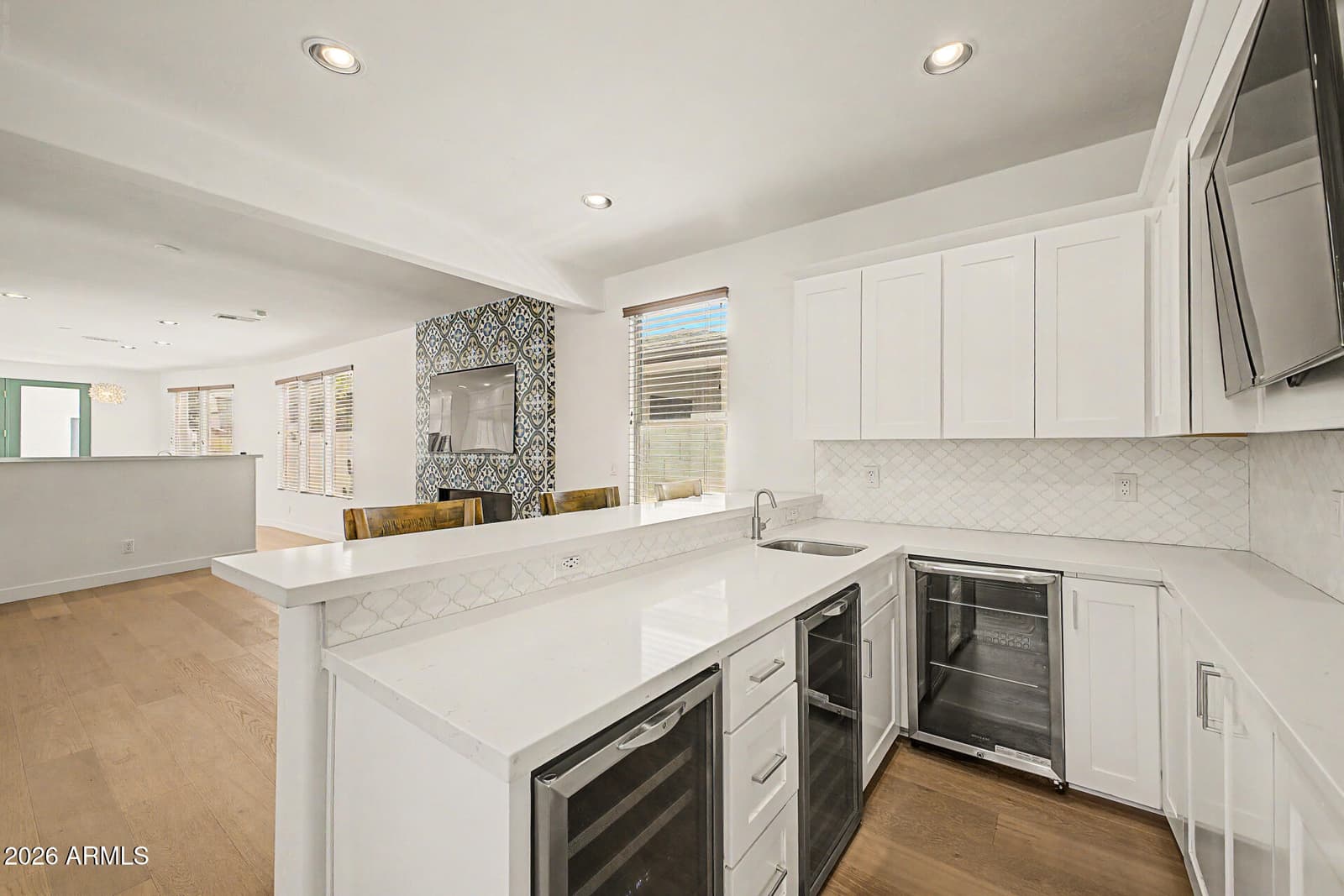 2257 N 16TH Avenue, Phoenix, AZ 85007 — photo 13 of 61
