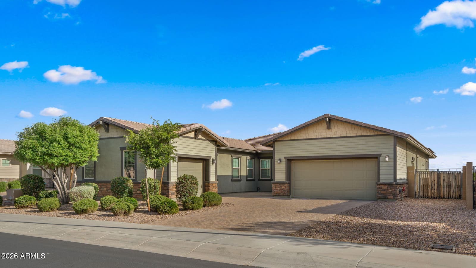 9291 W PLUM Road, Peoria, AZ 85383 — photo 4 of 65