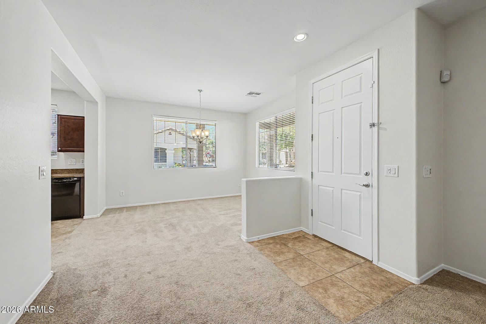 3905 S NAPA Lane, Gilbert, AZ 85297 — photo 10 of 58