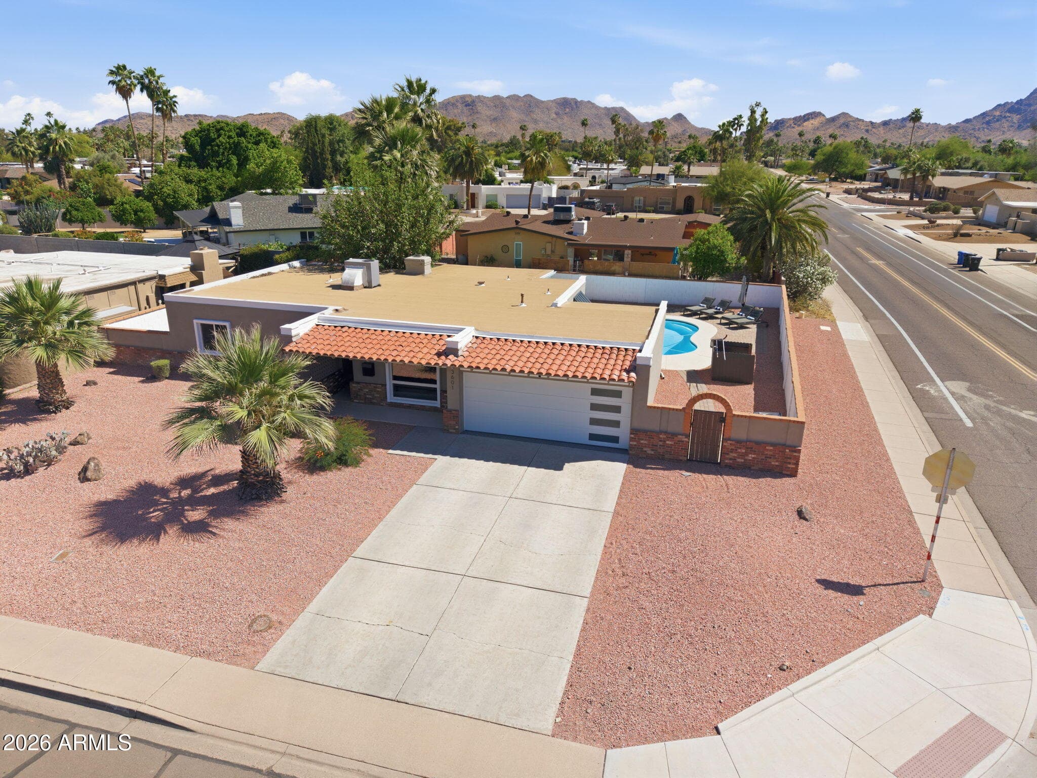 3601 E CHOLLA Street, Phoenix, AZ 85028 — photo 1 of 39
