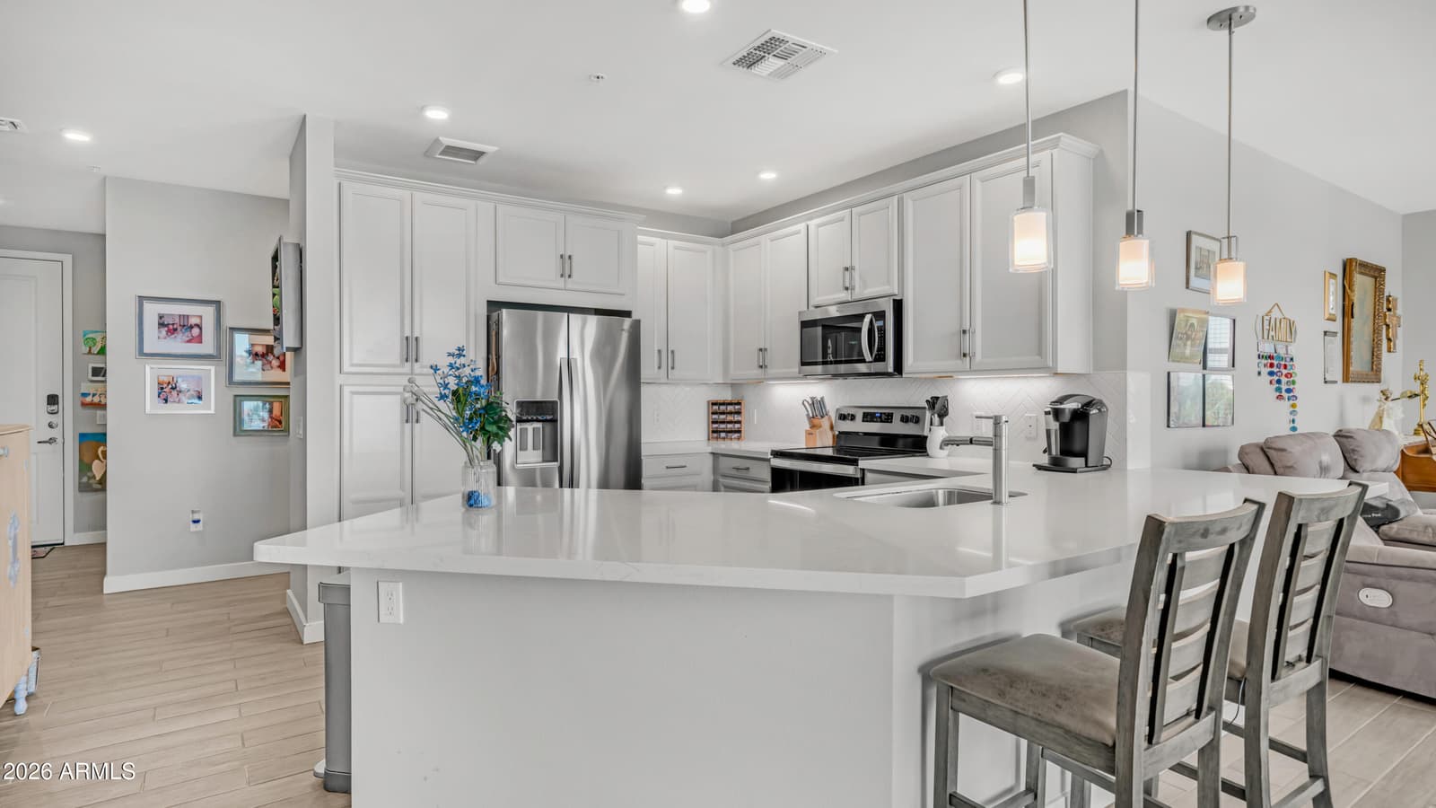 2511 W QUEEN CREEK Road 303, Chandler, AZ 85248 — photo 6 of 46