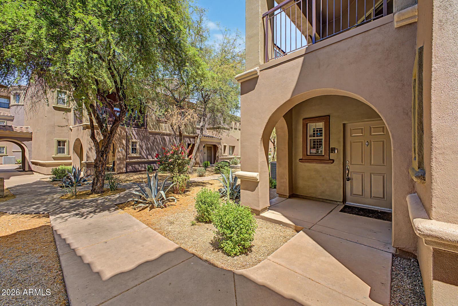 3935 E ROUGH RIDER Road 1173, Phoenix, AZ 85050 — photo 3 of 39