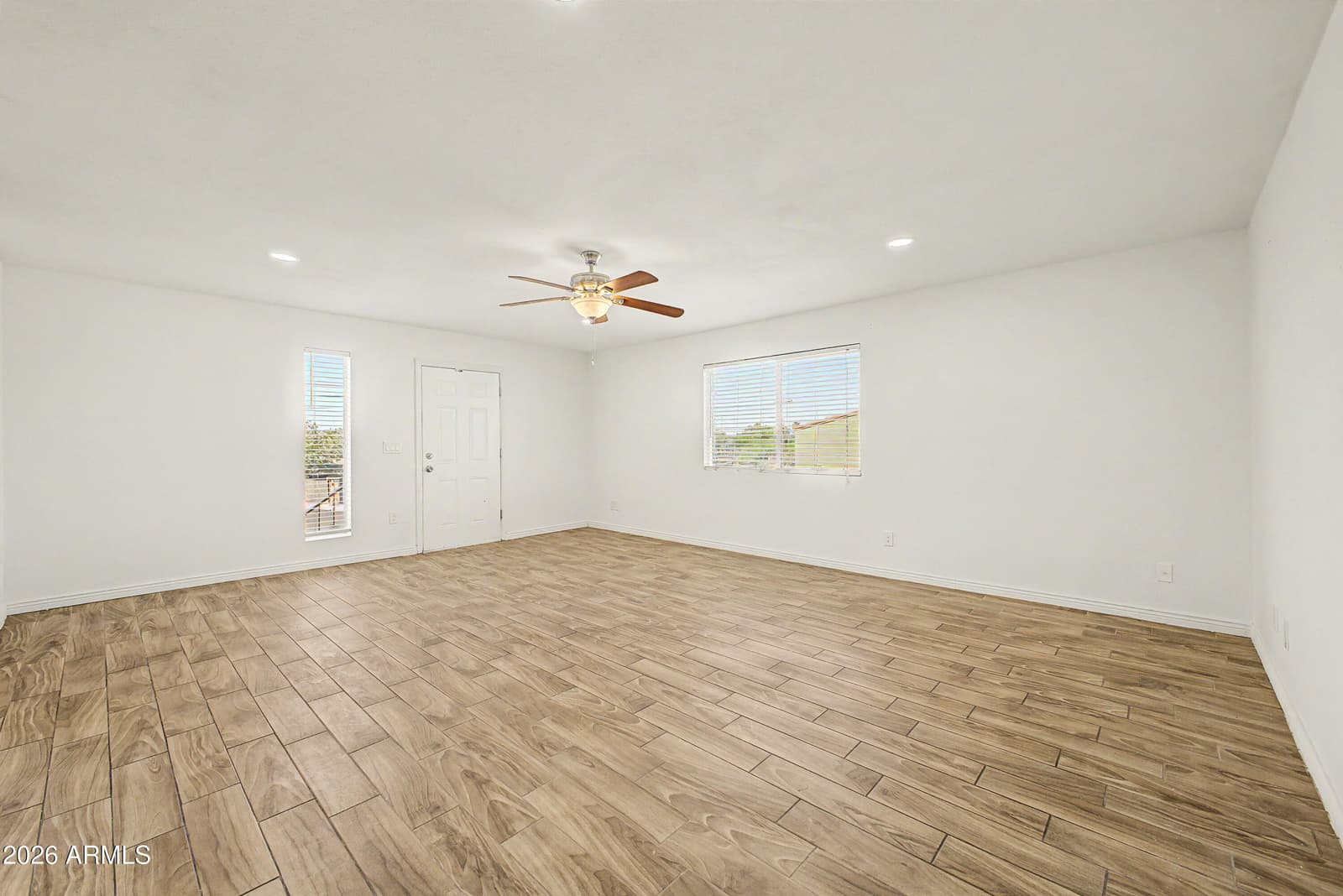 2132 W Glenrosa Avenue 81D, Phoenix, AZ 85015 — photo 2 of 32