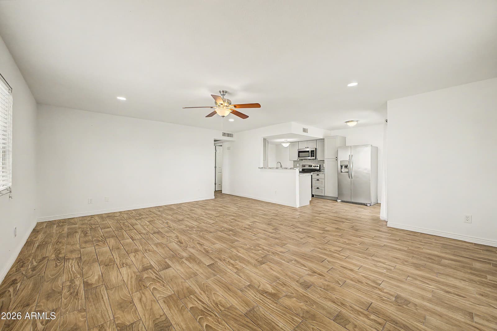 2132 W Glenrosa Avenue 81D, Phoenix, AZ 85015 — photo 5 of 32