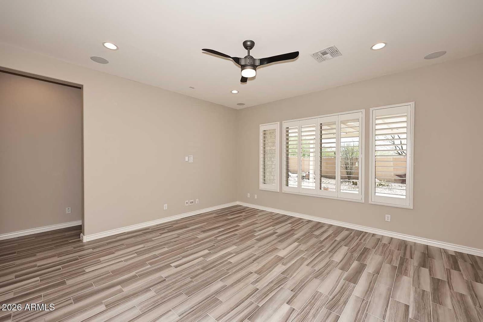 2109 W White Feather Lane, Phoenix, AZ 85085 — photo 5 of 45