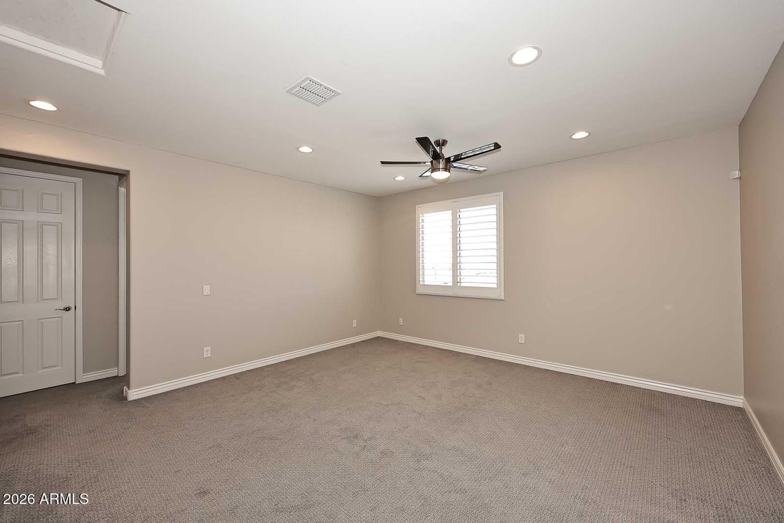 2109 W White Feather Lane, Phoenix, AZ 85085 — photo 30 of 45
