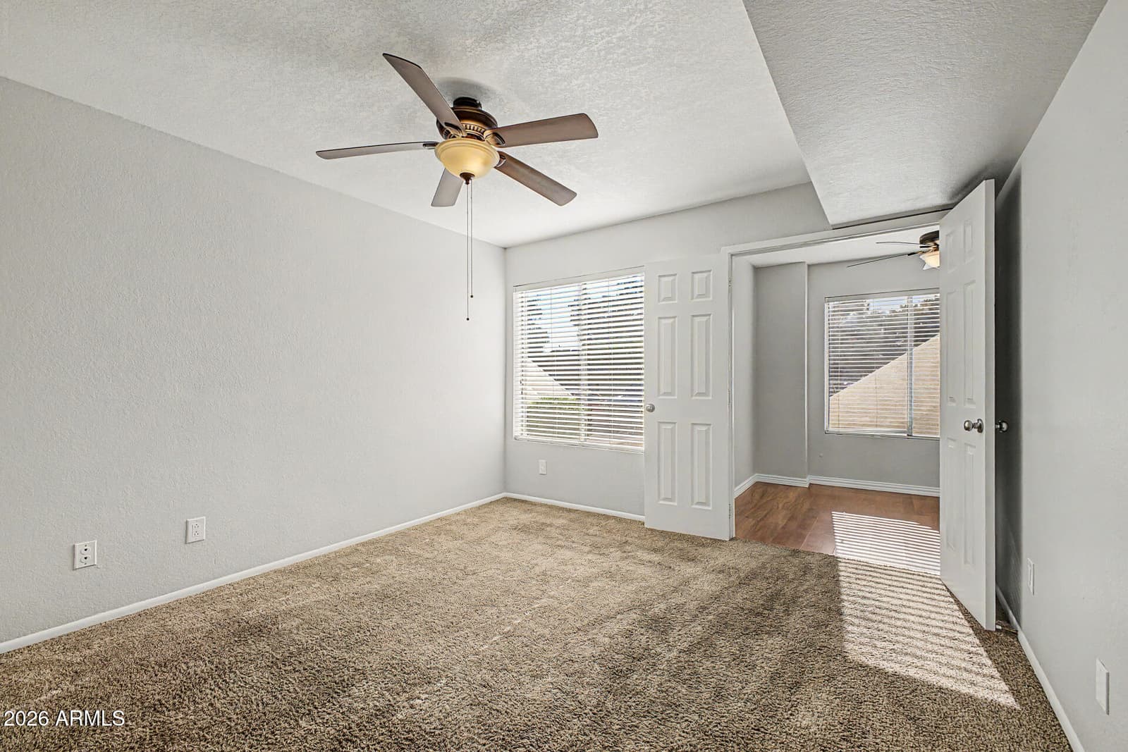 4730 W NORTHERN Avenue 1104, Glendale, AZ 85301 — photo 9 of 34