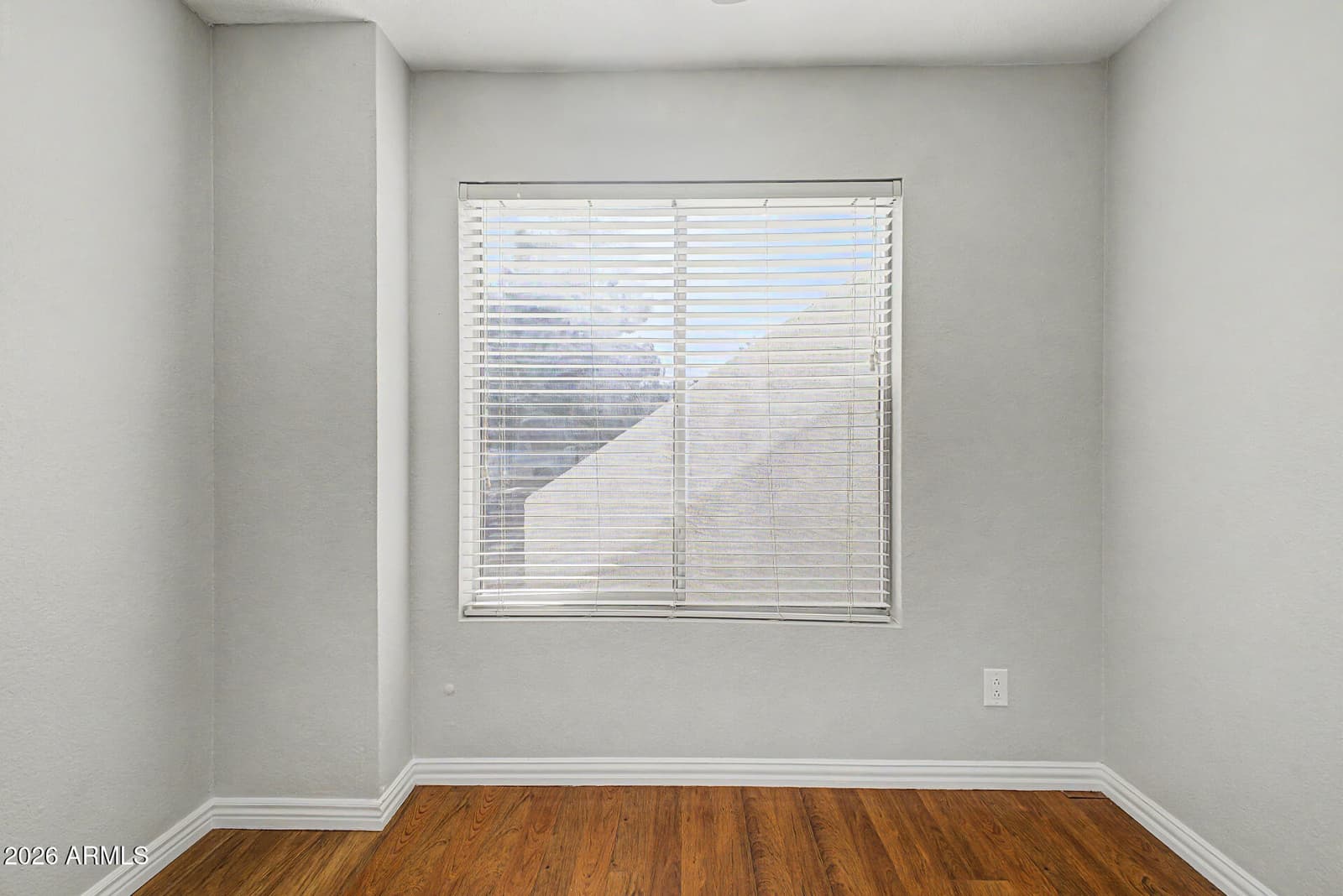 4730 W NORTHERN Avenue 1104, Glendale, AZ 85301 — photo 18 of 34