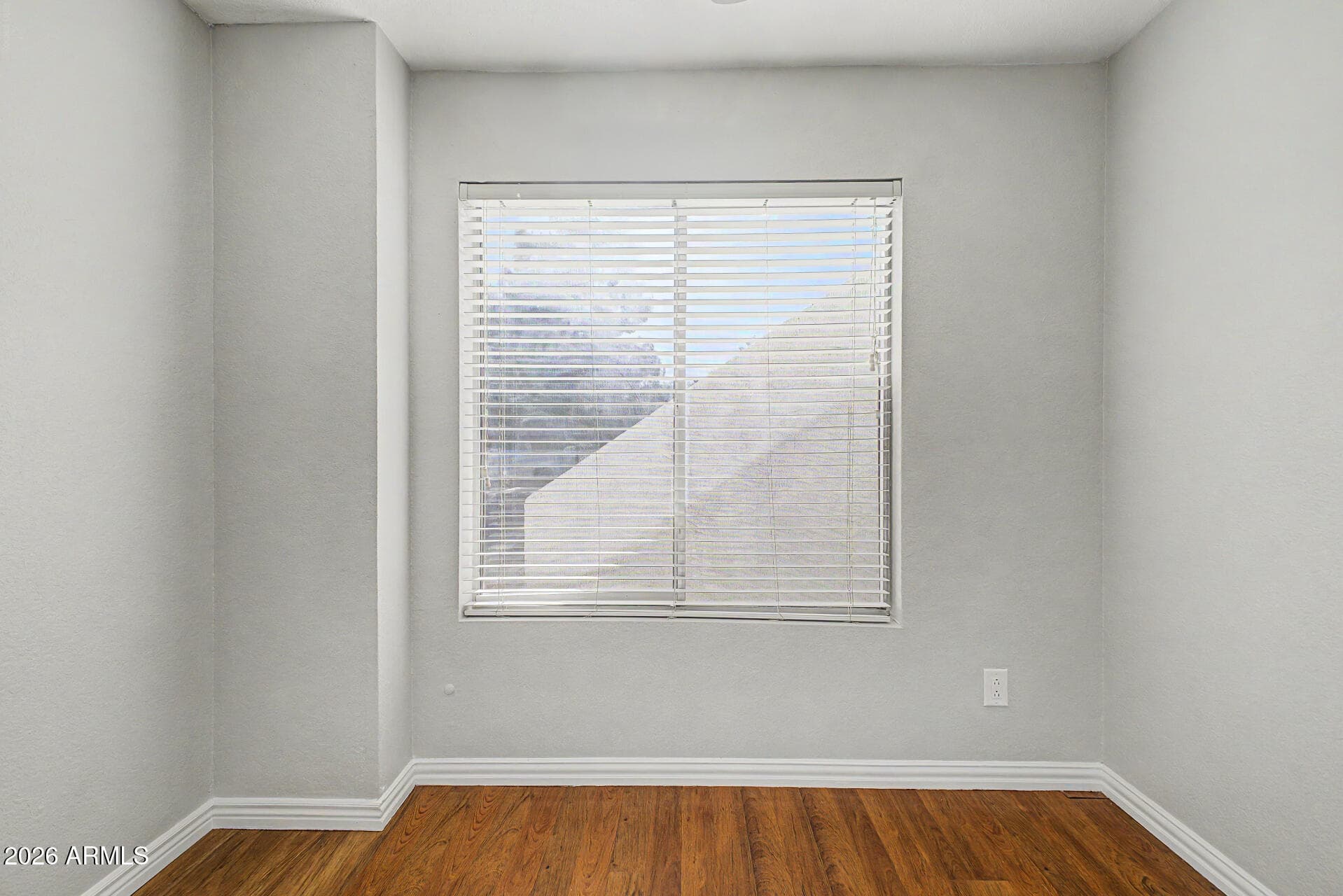 4730 W NORTHERN Avenue 1104, Glendale, AZ 85301 — photo 18 of 34