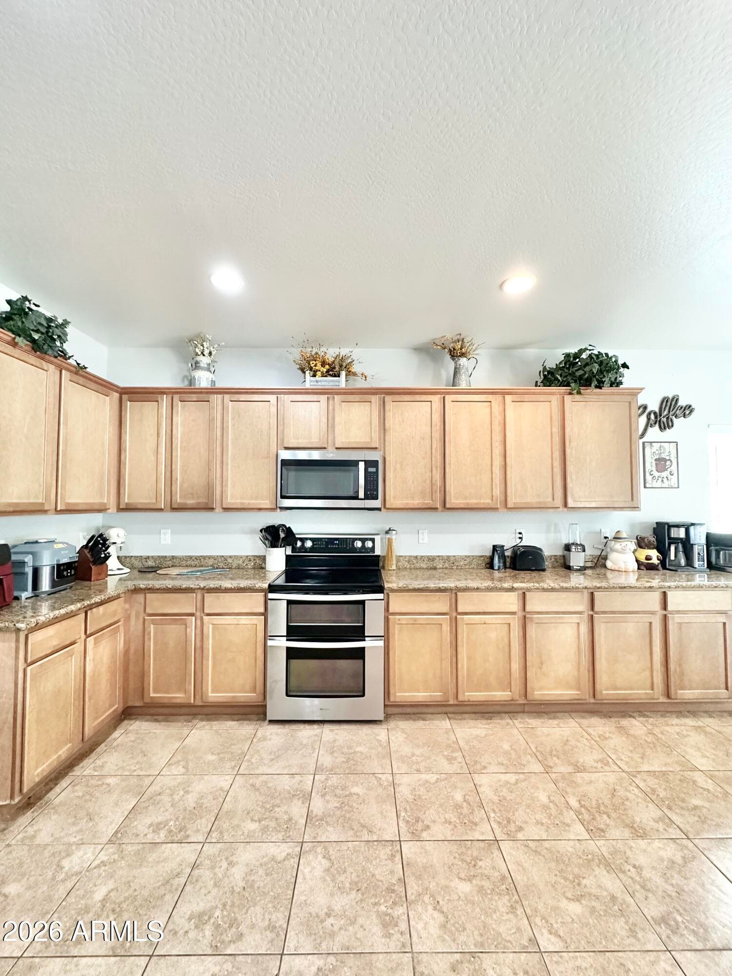 16433 W MESCAL Street, Surprise, AZ 85388 — photo 11 of 44
