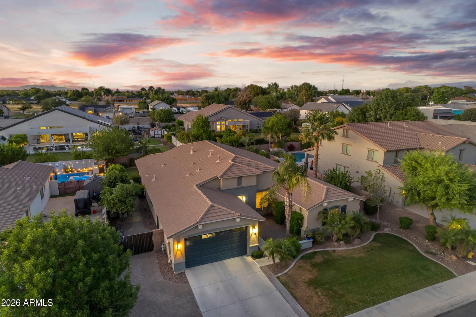 2546 E CAROB Drive, Gilbert, AZ 85298 — photo 3 of 62