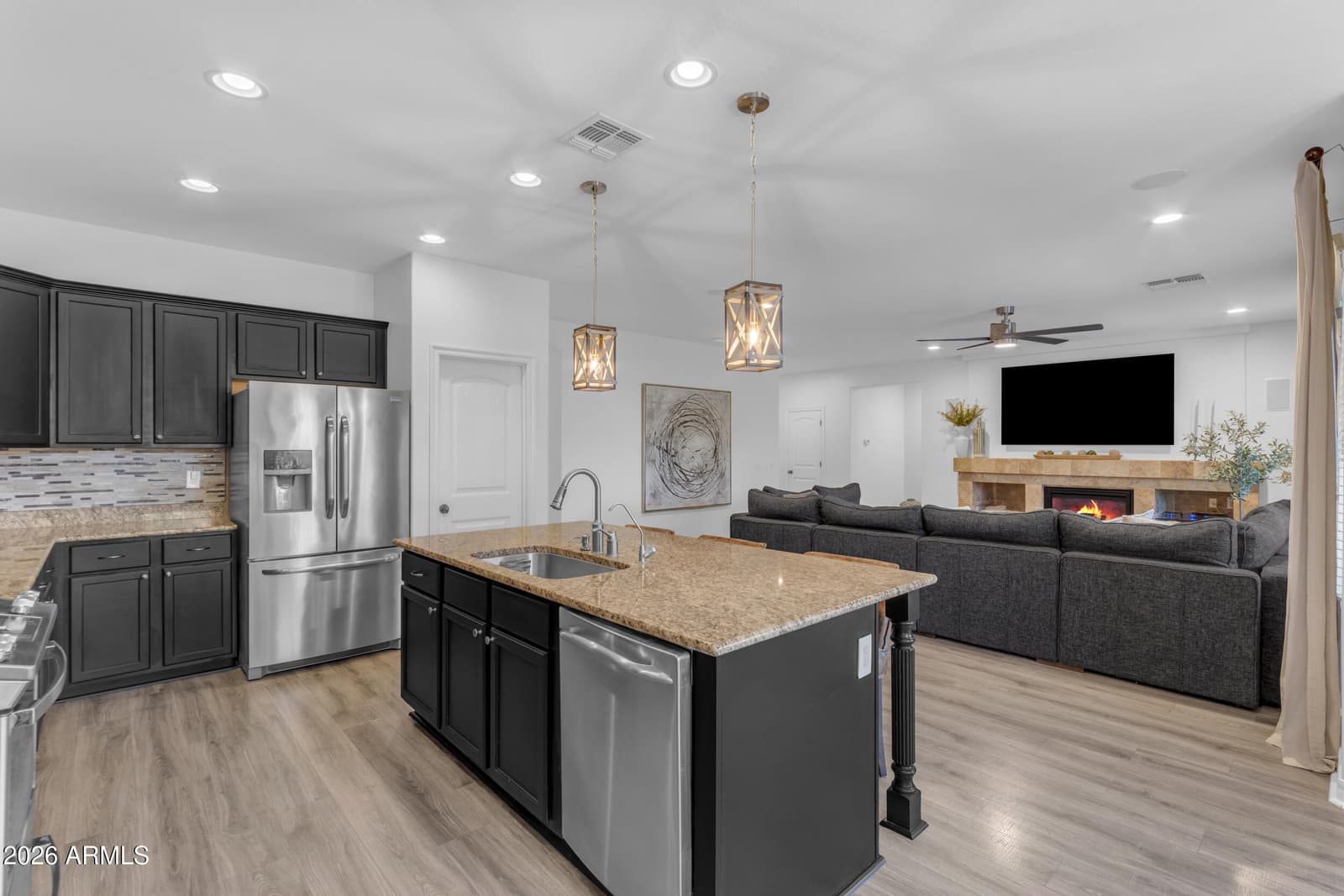 2546 E CAROB Drive, Gilbert, AZ 85298 — photo 16 of 62
