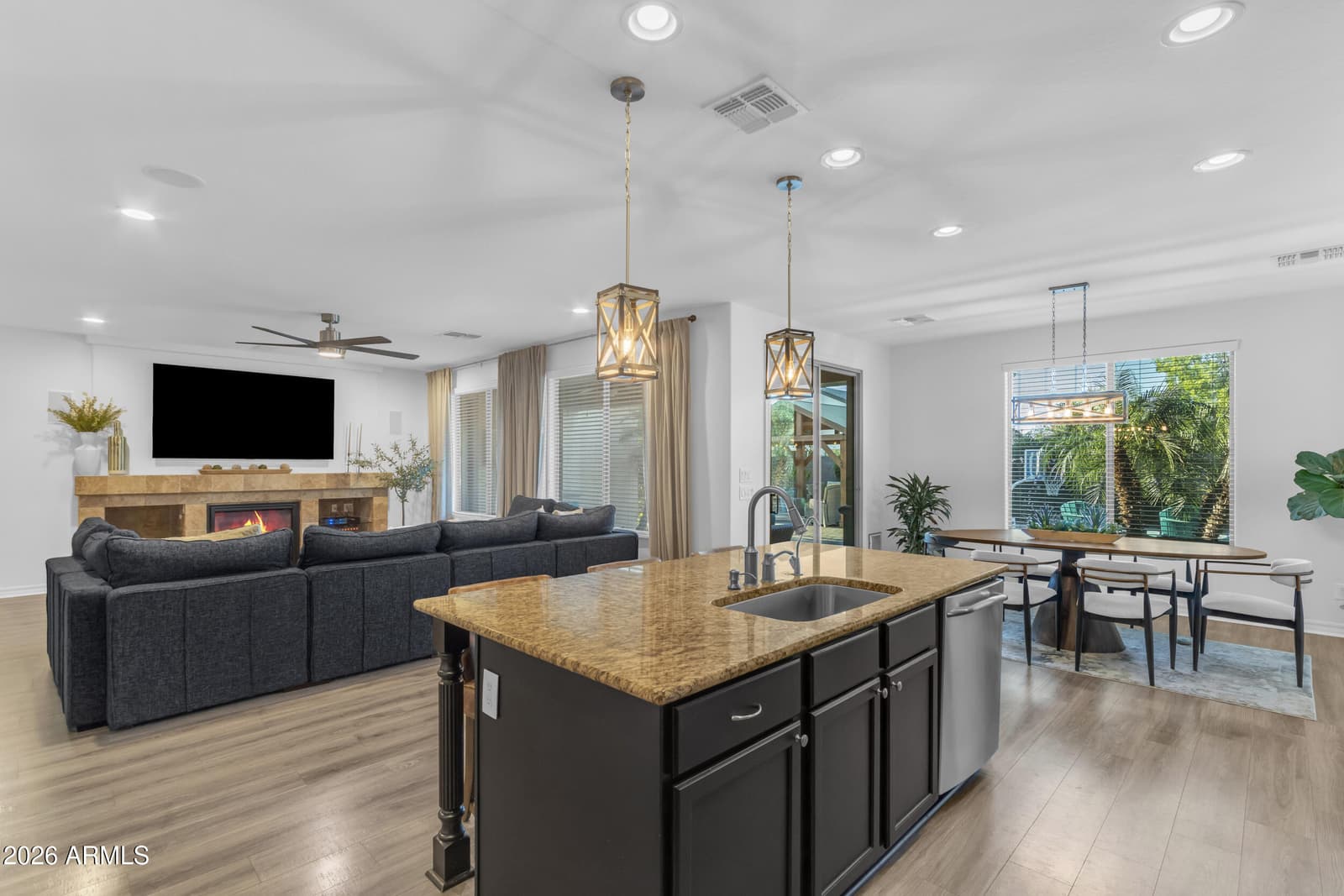 2546 E CAROB Drive, Gilbert, AZ 85298 — photo 17 of 62