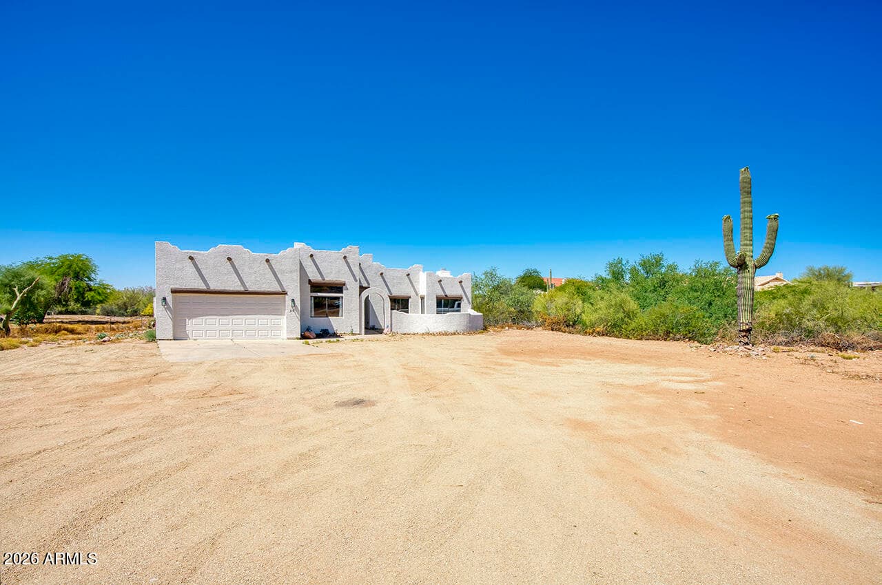 310 N MOUNTAIN VIEW Road, Apache Junction, AZ 85119 — photo 13 of 14