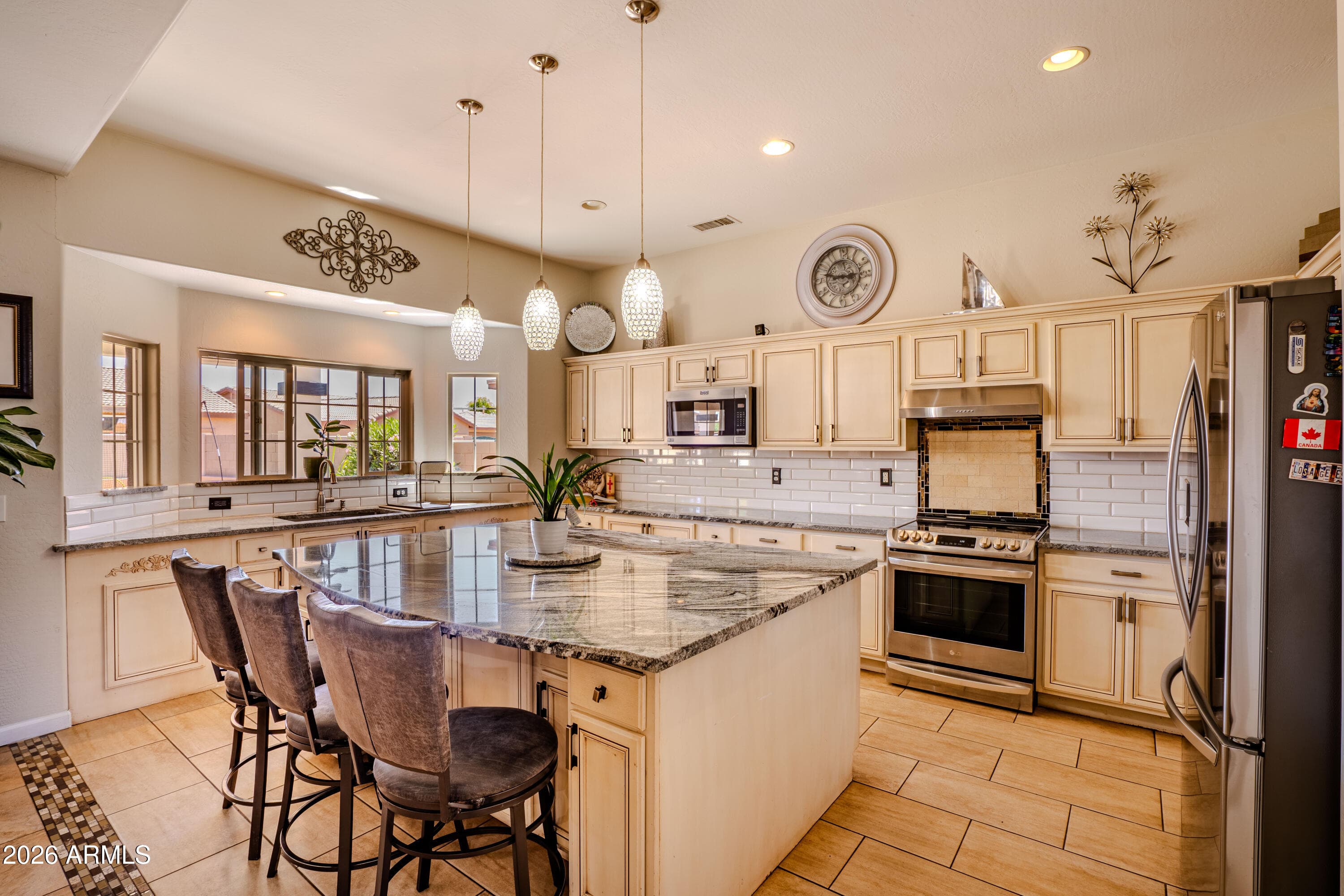5137 W GRENADINE Road, Laveen, AZ 85339 — photo 13 of 53