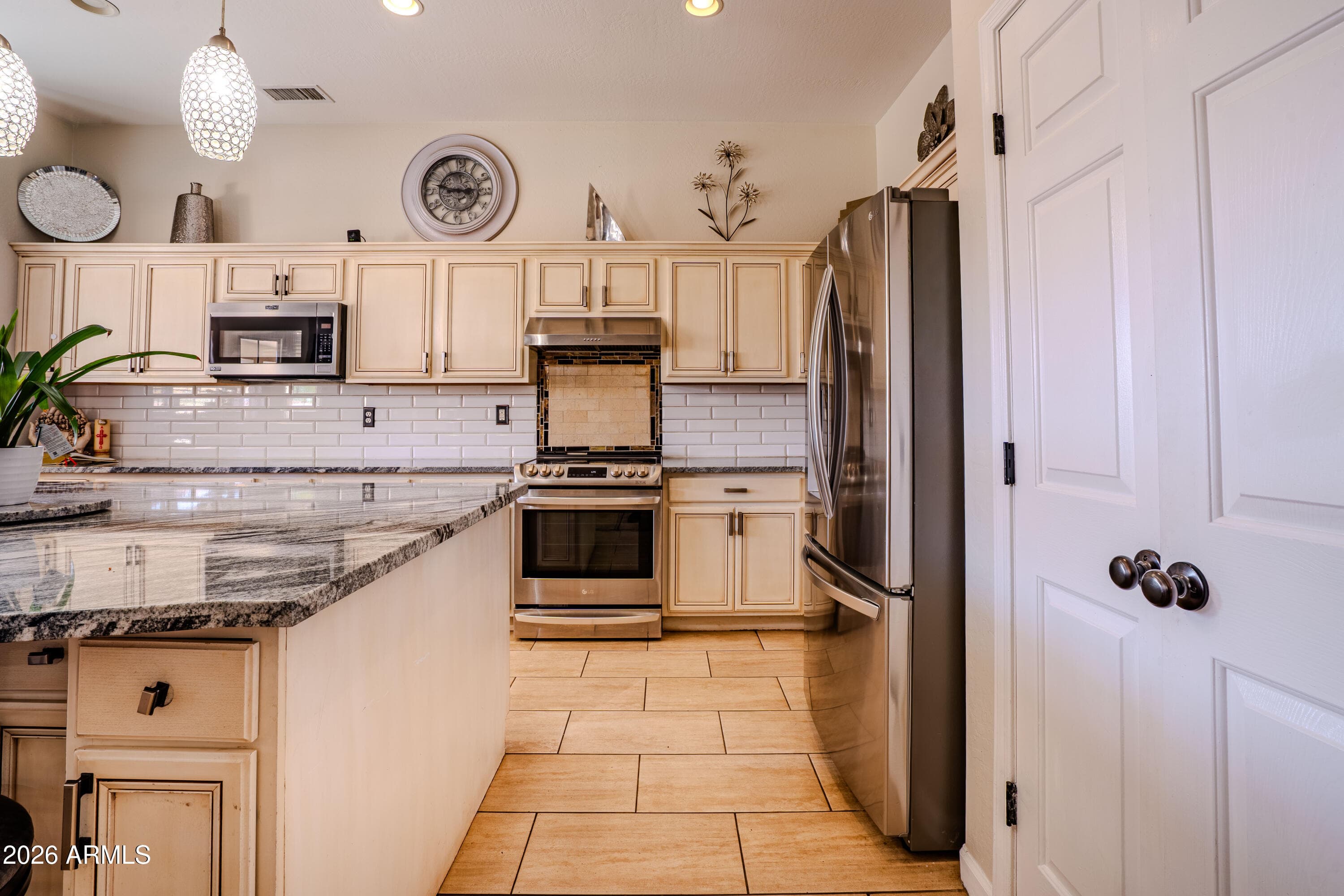 5137 W GRENADINE Road, Laveen, AZ 85339 — photo 14 of 53