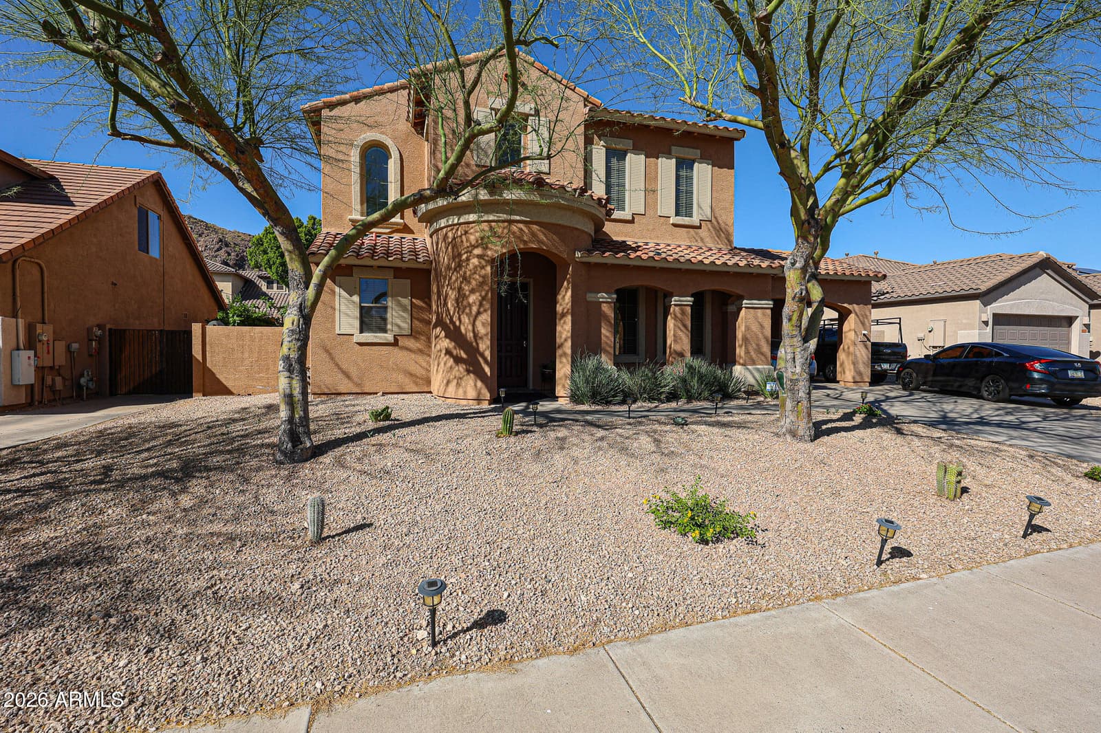 8332 W Rosewood Lane, Peoria, AZ 85383 — photo 3 of 60
