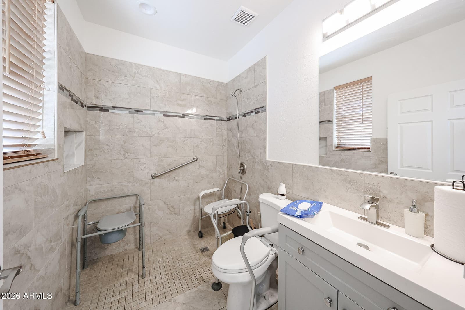 8332 W Rosewood Lane, Peoria, AZ 85383 — photo 5 of 60