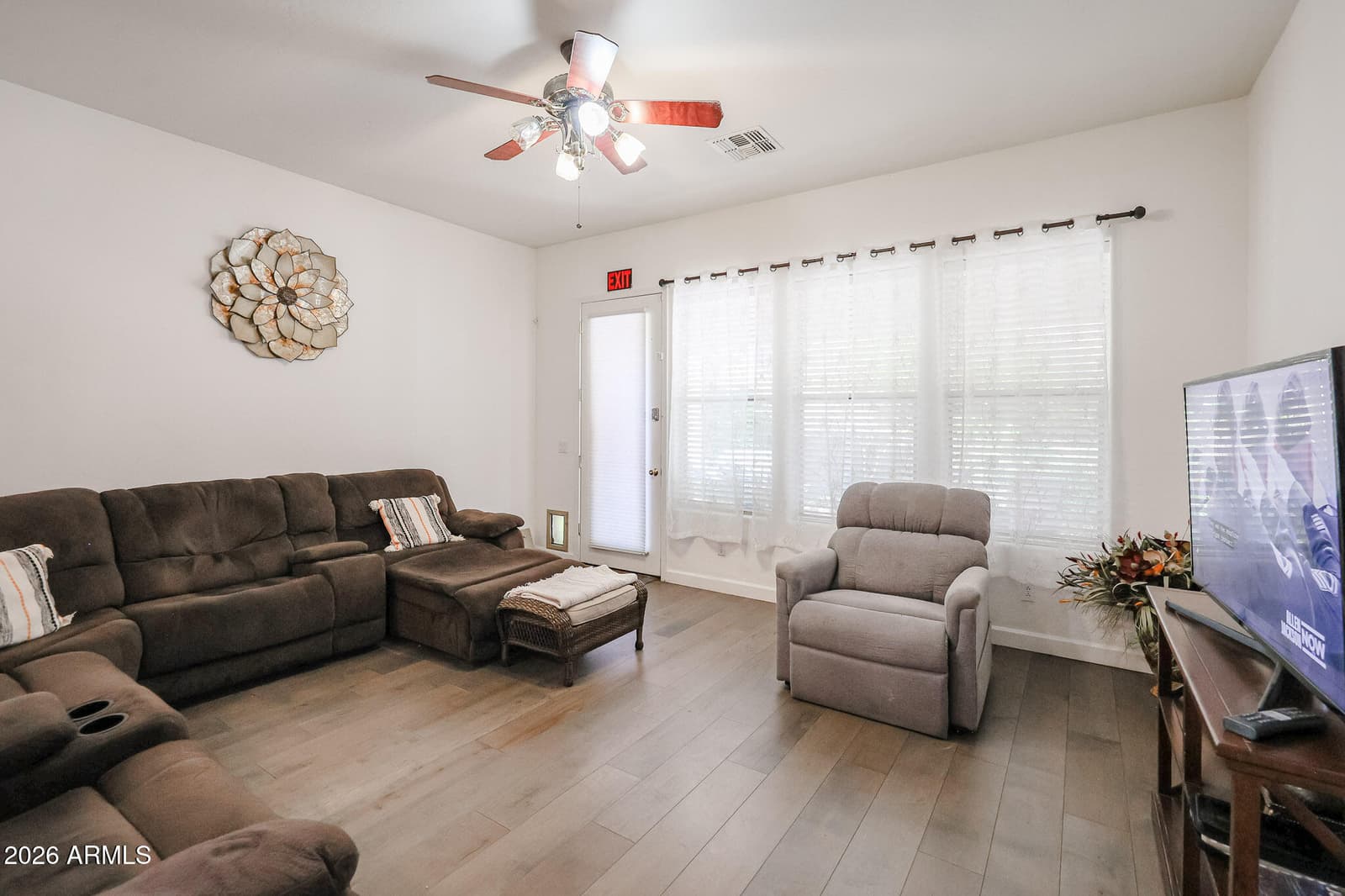 8332 W Rosewood Lane, Peoria, AZ 85383 — photo 16 of 60