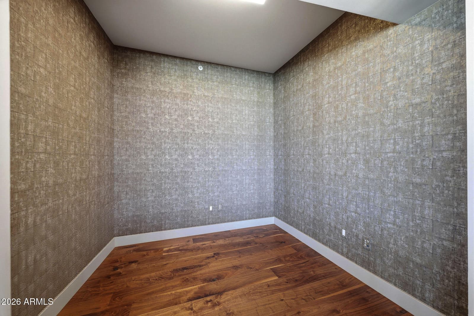 310 S 4TH Street 2204, Phoenix, AZ 85004 — photo 14 of 65
