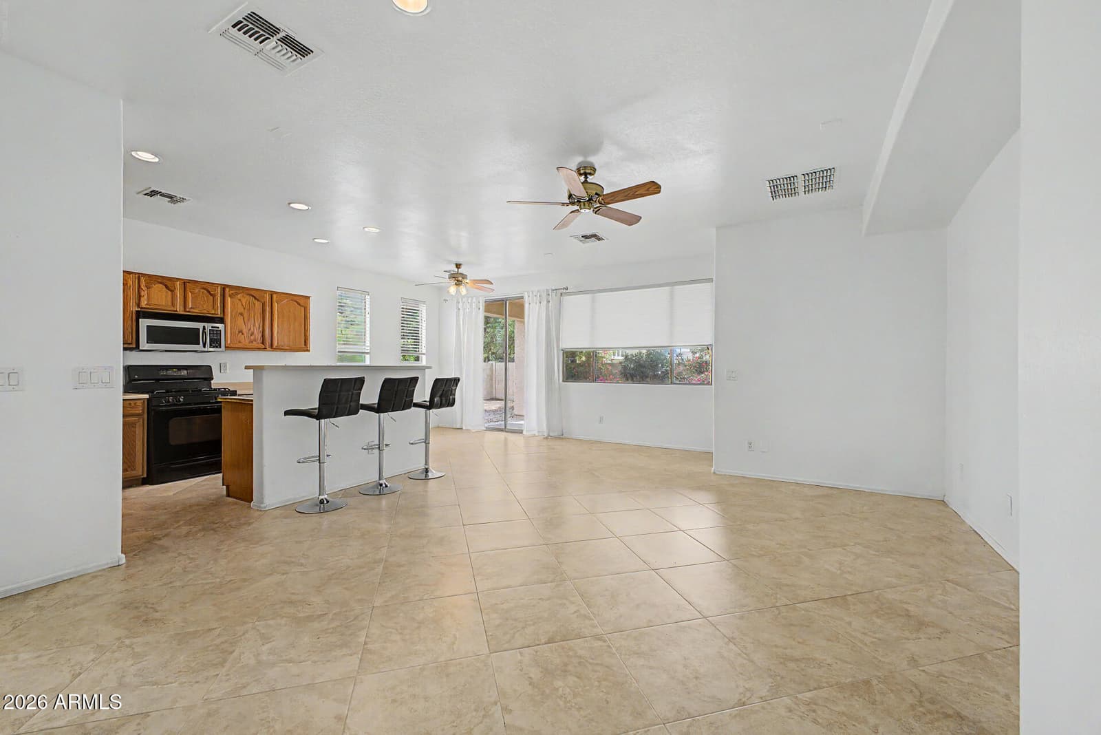 15235 W WINDWARD Avenue, Goodyear, AZ 85395 — photo 9 of 38