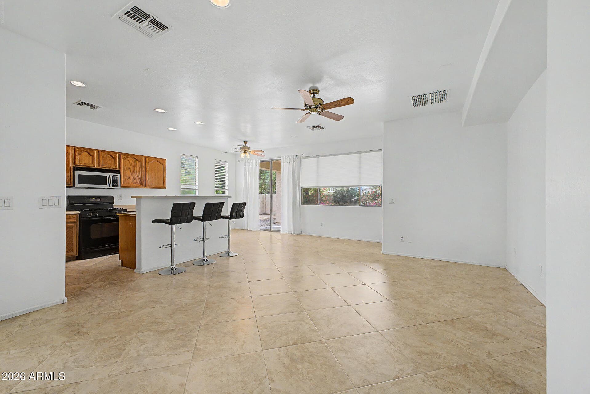 15235 W WINDWARD Avenue, Goodyear, AZ 85395 — photo 9 of 38