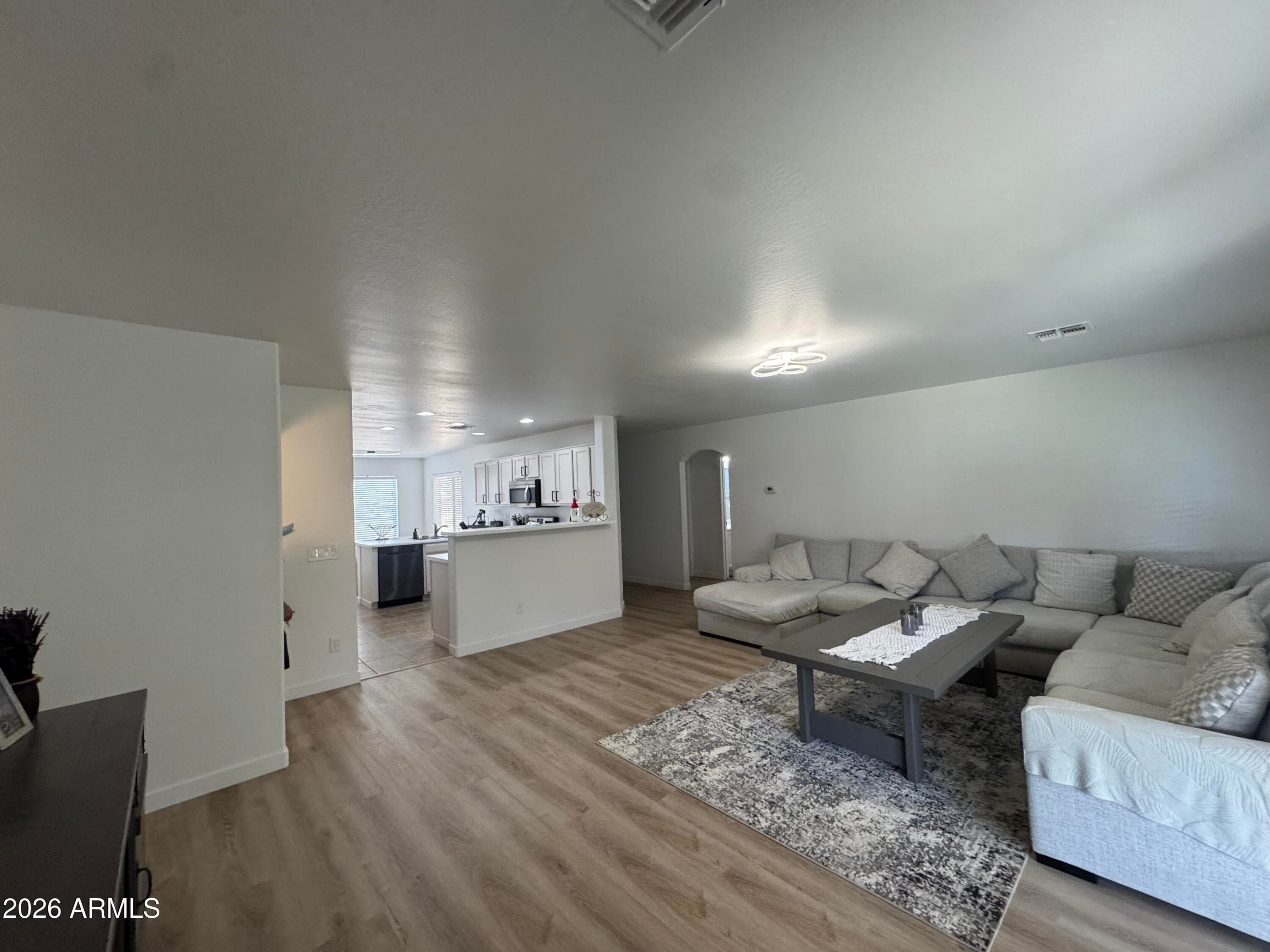 2739 E BEVERLY Lane, Phoenix, AZ 85032 — photo 8 of 31